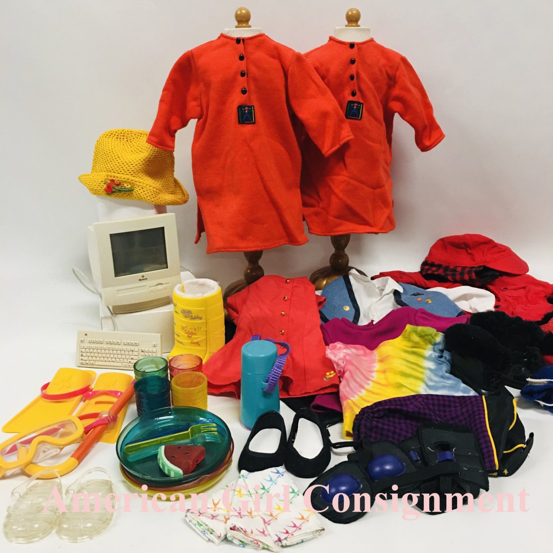 Collection American Girl Doll of Today Outfits with Mac Computer (1 of 8)