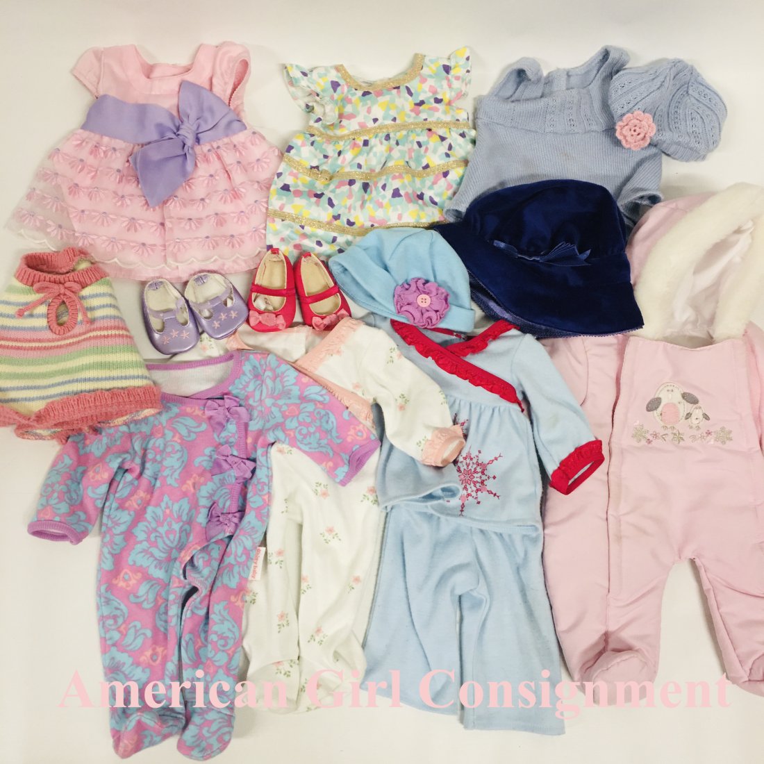 American Girl Bitty Baby Doll Clothes and Shoes: American Girl Bitty Baby Doll Clothes and Shoes ------------------ please review all pictures carefully because they are part of the description and show condition issues if any ------------------ Con