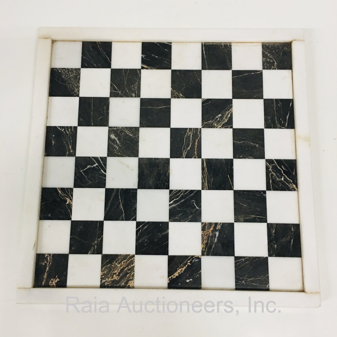 Vintage Italian marble Chess or Checkerboard: Vintage Italian marble chess or checkerboard in white and modeled gray/black marble, On the back, Continental Made in Italy ------------------ please review all pictures carefully because they are par