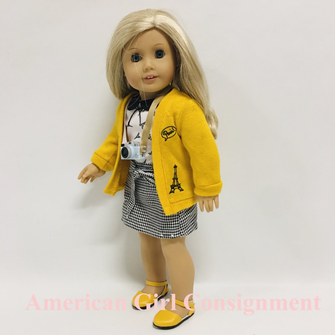 American Girl Truly Me Doll in Sunny Paris Cardigan: American Girl Truly Me Doll in Sunny Paris Cardigan ------------------ please review all pictures carefully because they are part of the description and show condition issues if any ------------------