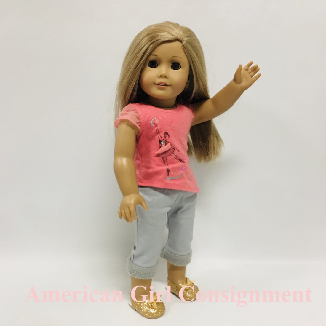 American Girl Doll Isabelle Palmer: American Girl Doll Isabelle Palmer ------------------ please review all pictures carefully because they are part of the description and show condition issues if any ------------------ please consider 