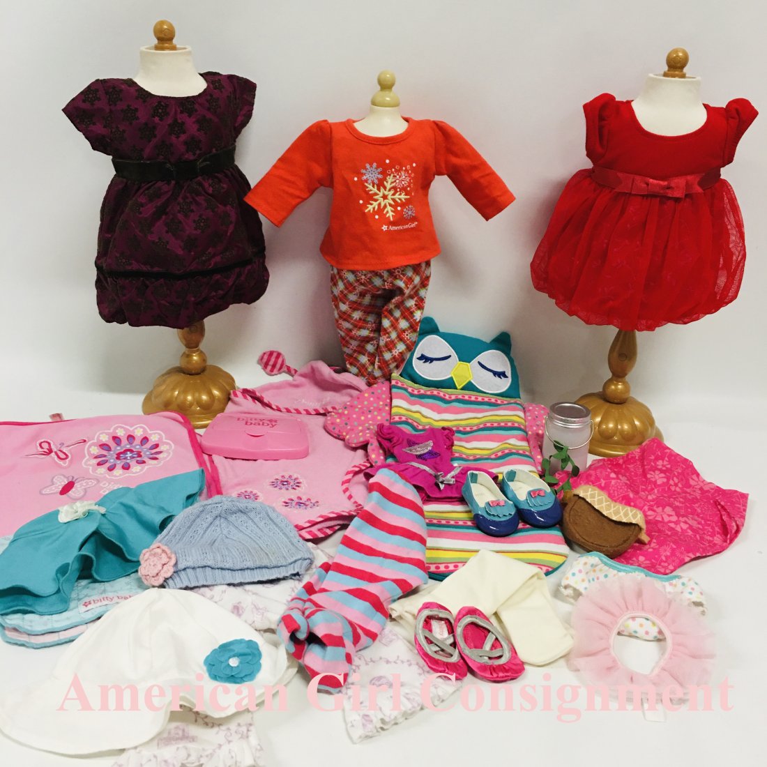 American Girl Doll Bitty Baby and Wellie Wisher Collection: American Girl Doll Bitty Baby and Wellie Wisher Collection ------------------ please review all pictures carefully because they are part of the description and show condition issues if any -----------