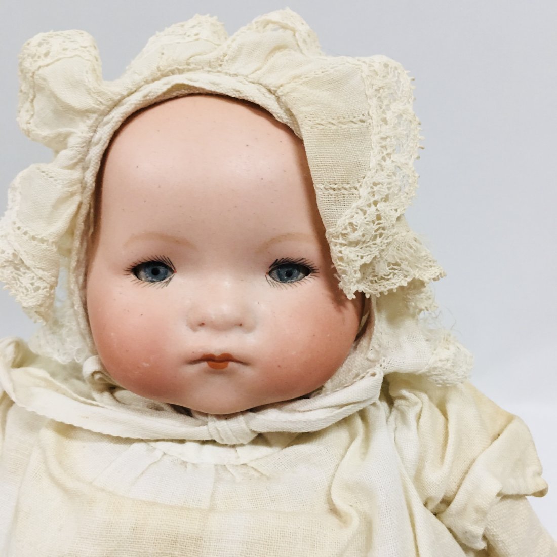Antique Armand Marseille Bisque Head Baby: Antique Armand Marseille Bisque Head Baby ------------------ please review all pictures carefully because they are part of the description and show condition issues if any ------------------ please co