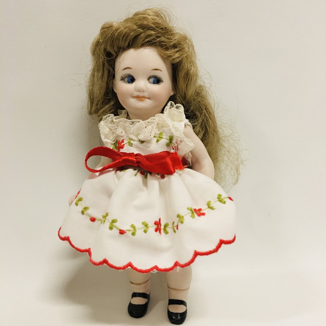 Armand Marseille All Bisque Doll: Armand Marseille All Bisque Doll ------------------ please review all pictures carefully because they are part of the description and show condition issues if any ------------------ please consider th