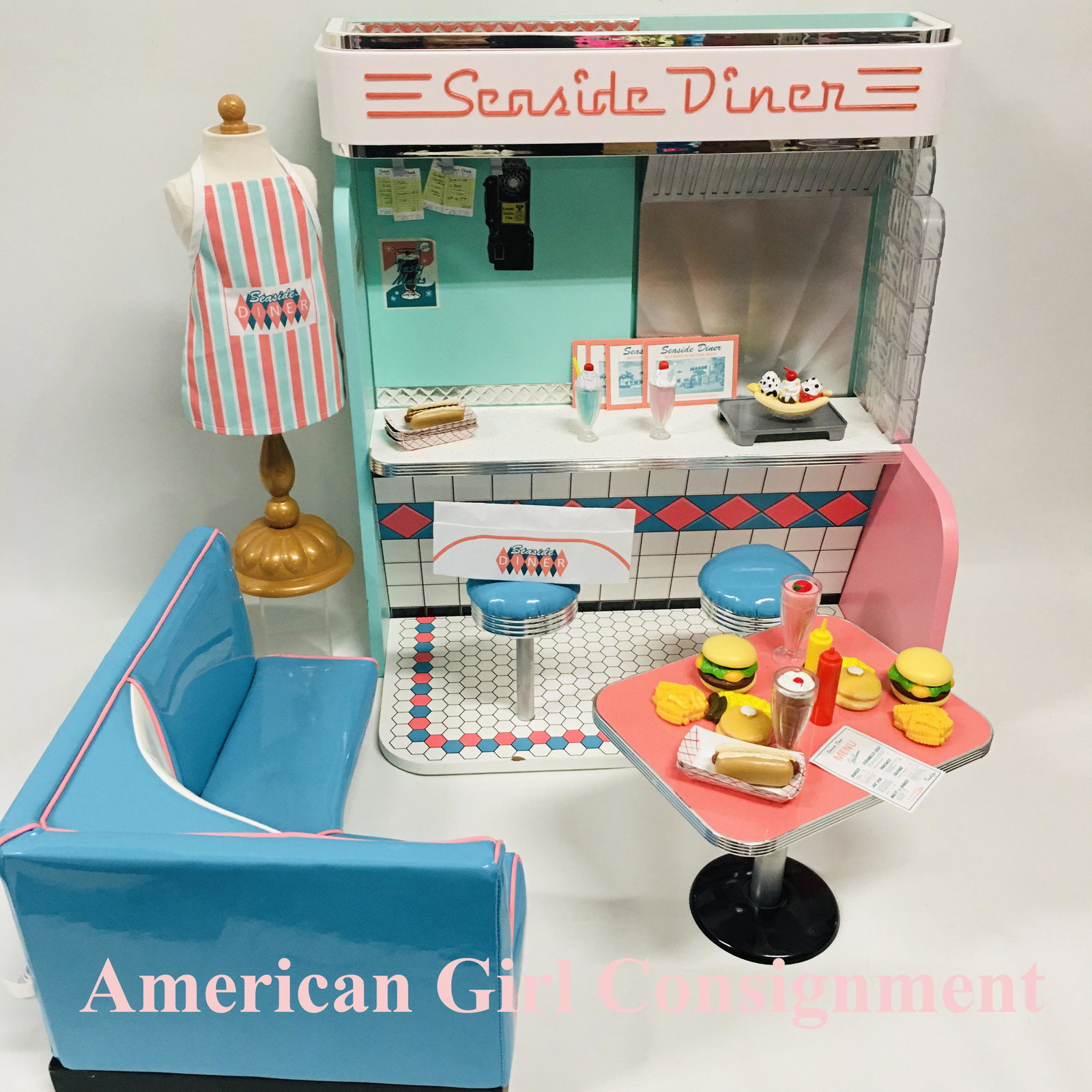 American Girl Doll Maryellen Seaside Diner: American Girl Doll Maryellen Seaside Diner ------------------ please review all pictures carefully because they are part of the description and show condition issues if any ------------------ please c