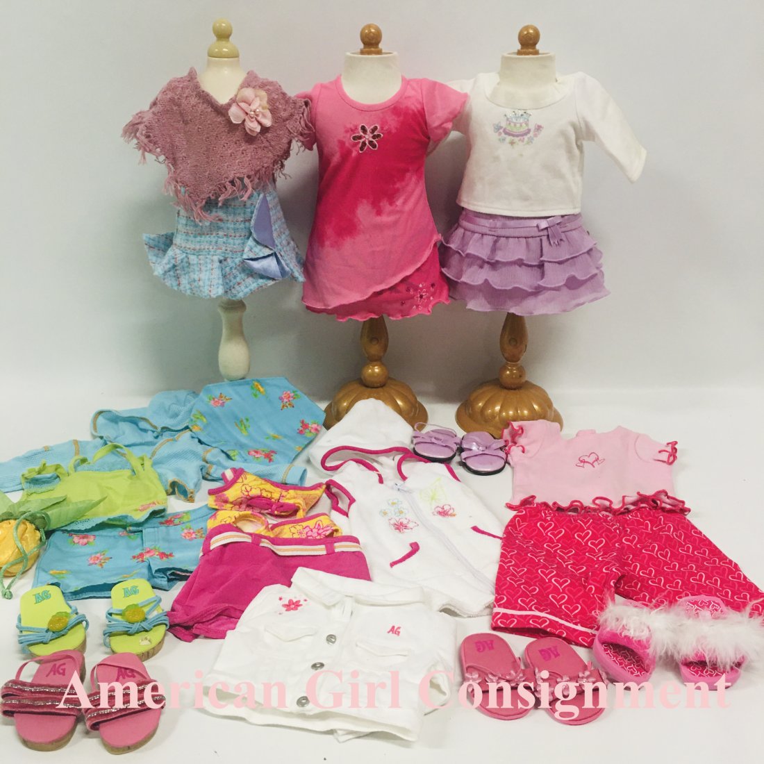 American Girl Doll Truly Me Spring and Summer Outfits: American Girl Doll Truly Me Spring and Summer Outfits ------------------ please review all pictures carefully because they are part of the description and show condition issues if any ----------------