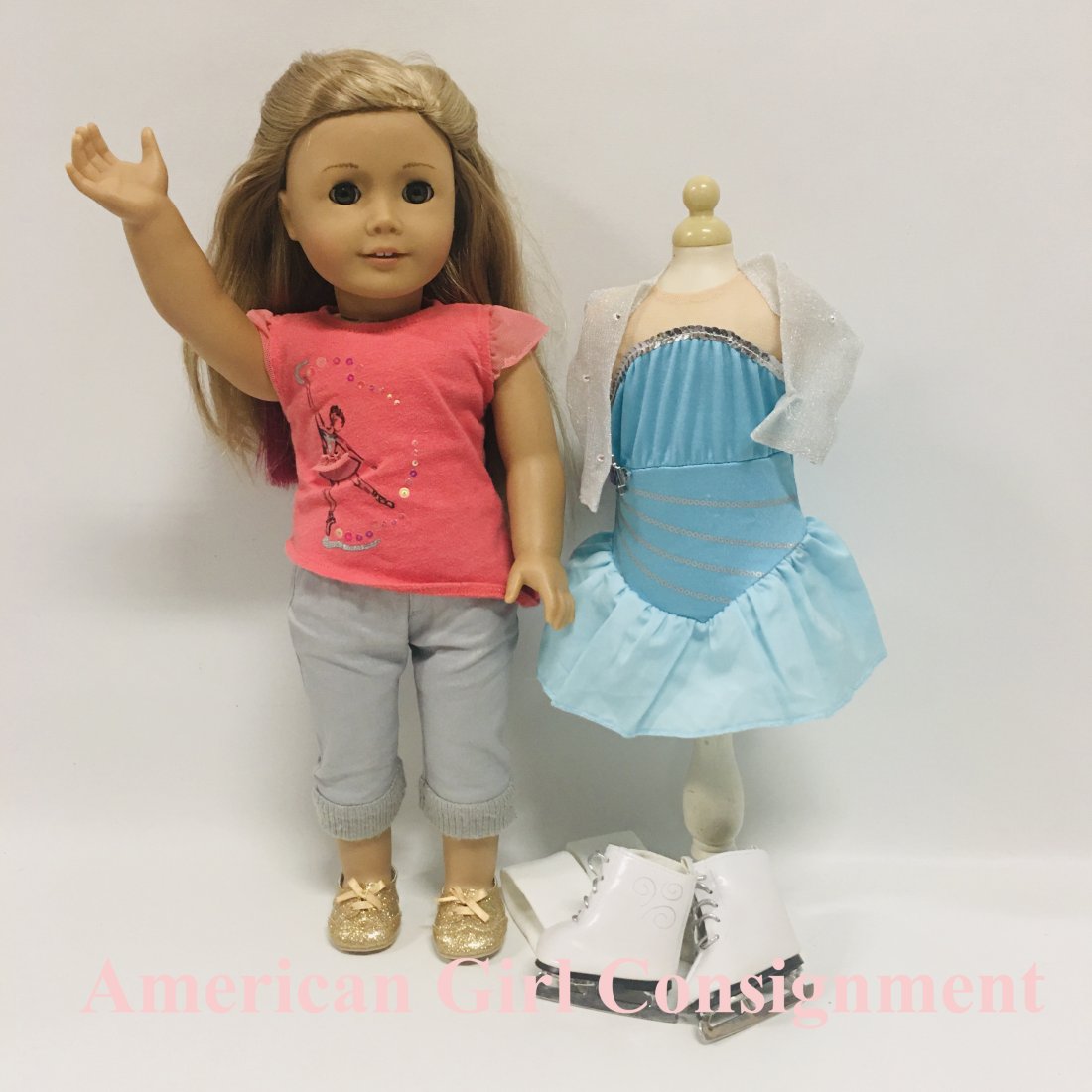 American Girl Doll Isabelle Palmer with Ice Skating Outfit: American Girl Doll Isabelle Palmer with Ice Skating Outfit ------------------ please review all pictures carefully because they are part of the description and show condition issues if any -----------