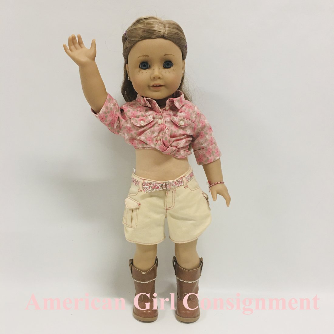 American Girl Doll Nicki Fleming Girl of the Year: American Girl Doll Nicki Fleming Girl of the Year, in Tie Top and Shorts ------------------ please review all pictures carefully because they are part of the description and show condition issues if a