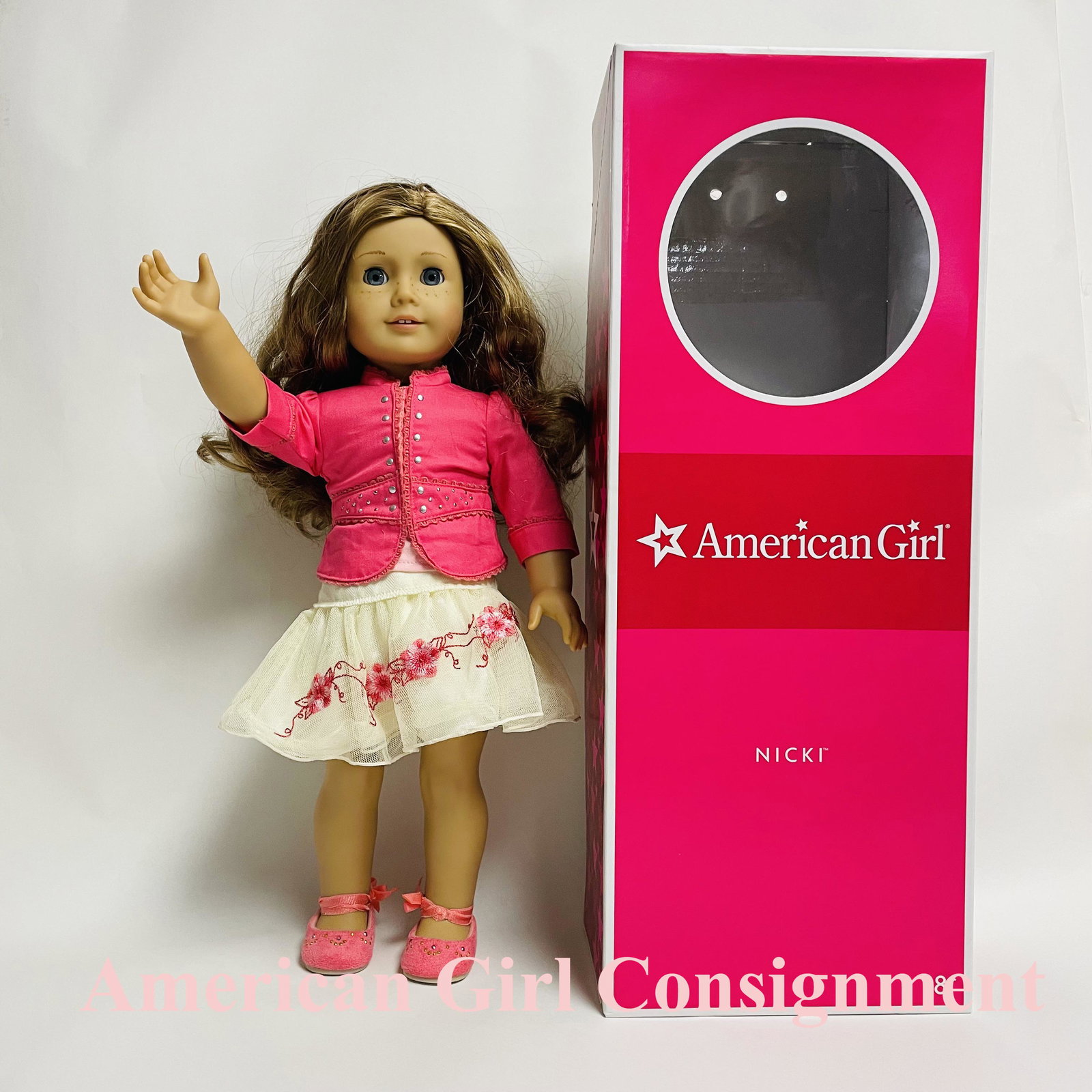 American Girl Doll Nicki Fleming in Gala Outfit with Box: American Girl Doll Nicki Fleming in Gala Outfit with Box ------------------ please review all pictures carefully because they are part of the description and show condition issues if any -------------