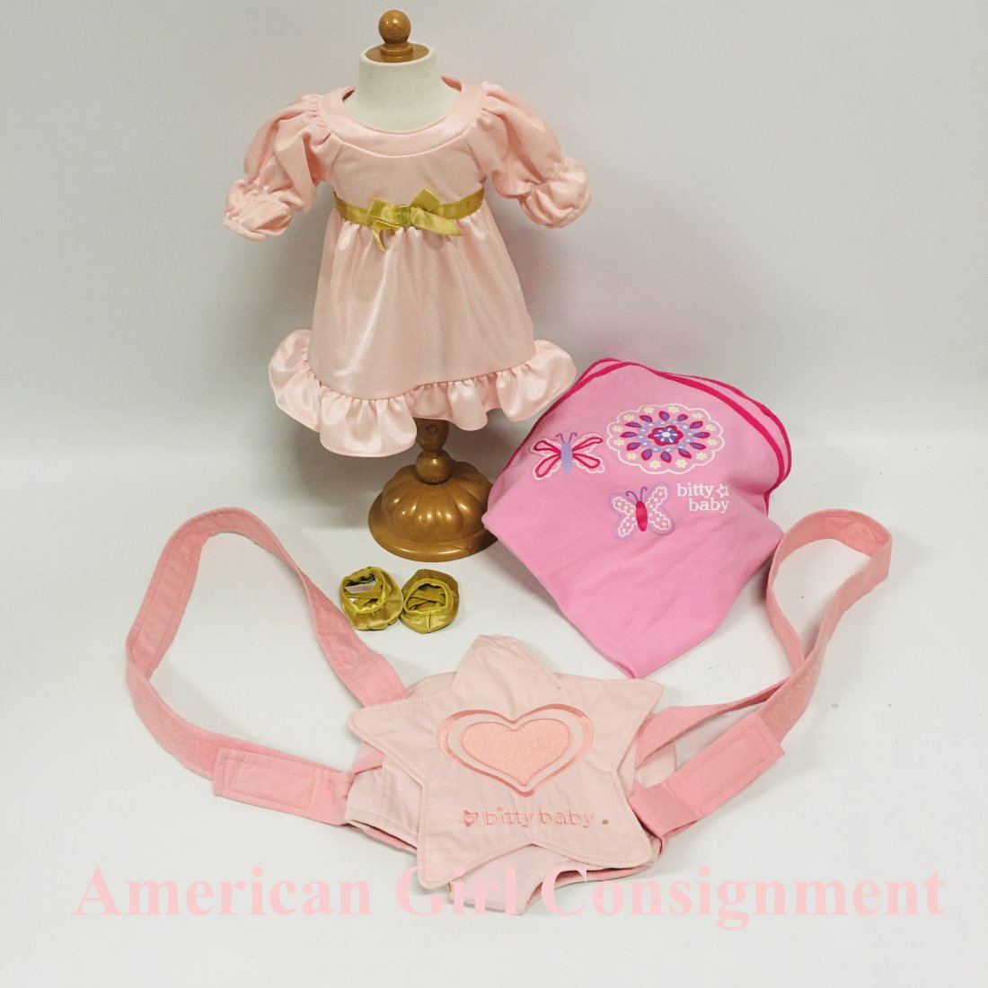 American Girl Bitty Twin Ballerina Nightgown with Blanket and Carrier: American Girl Bitty Twin Ballerina Nightgown with Blanket and Carrier ------------------ please review all pictures carefully because they are part of the description and show condition issues if any 