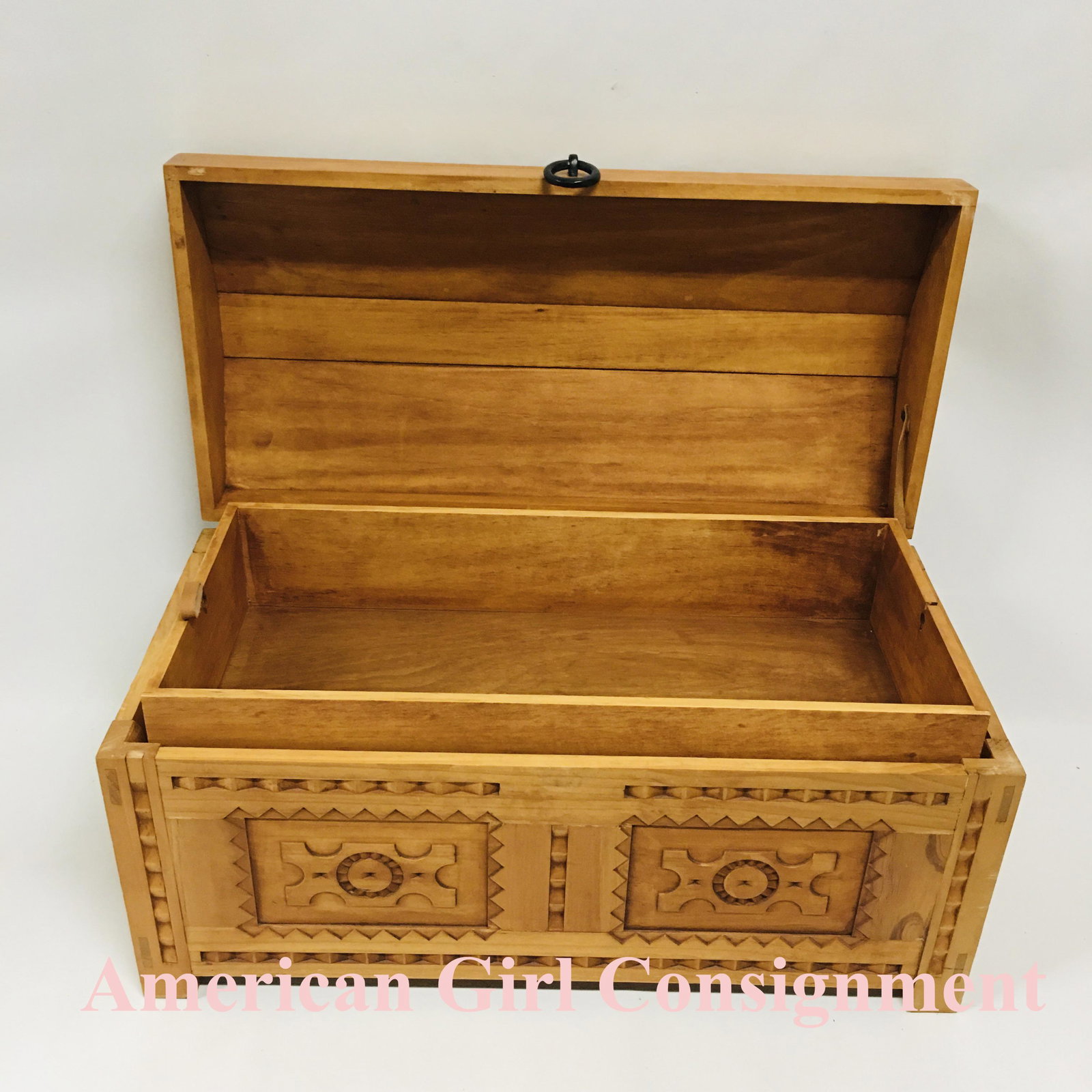 American Girl Doll Josefina Carved Wooden Chest: American Girl Doll Josefina Carved Wooden Chest ------------------ please review all pictures carefully because they are part of the description and show condition issues if any ------------------ ple