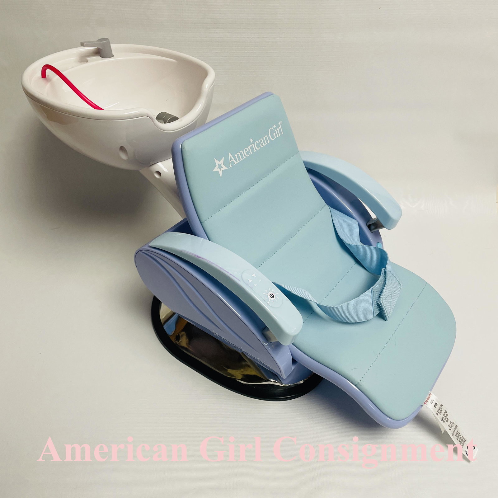 American Girl Doll Spa Chair with Sink: American Girl Doll Spa Chair with Sink ------------------ please review all pictures carefully because they are part of the description and show condition issues if any ------------------ please consi