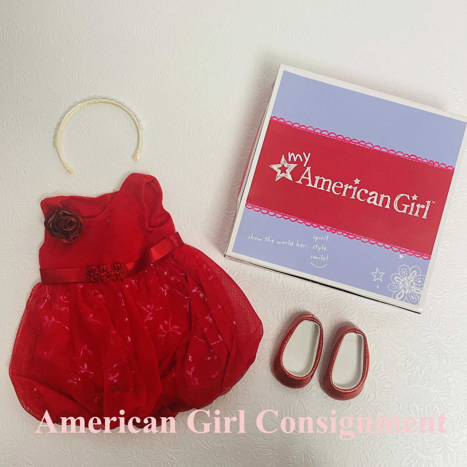 American Girl Truly Me Sparkle Party Outfit with Box: American Girl Truly Me Sparkle Party Outfit with Box ------------------ please review all pictures carefully because they are part of the description and show condition issues if any -----------------