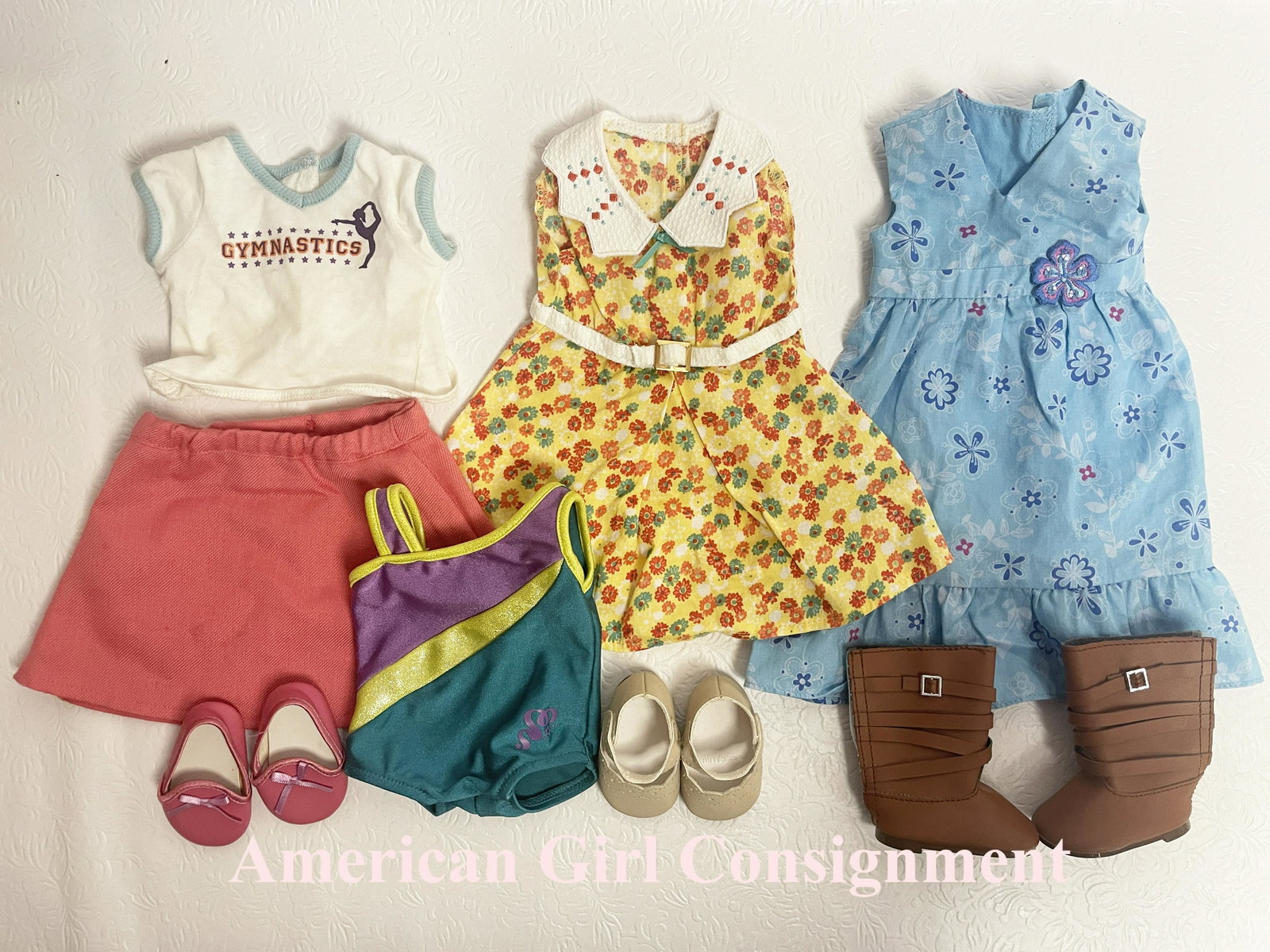 American Girl Doll Historical Kanani, Kit and GOTY McKenna, Saige Items: American Girl Doll Historical Kanani, Kit and Girl Of The Year McKenna, Saige Clothes, Shoes and Boots ------------------ please review all pictures carefully because they are part of the description 
