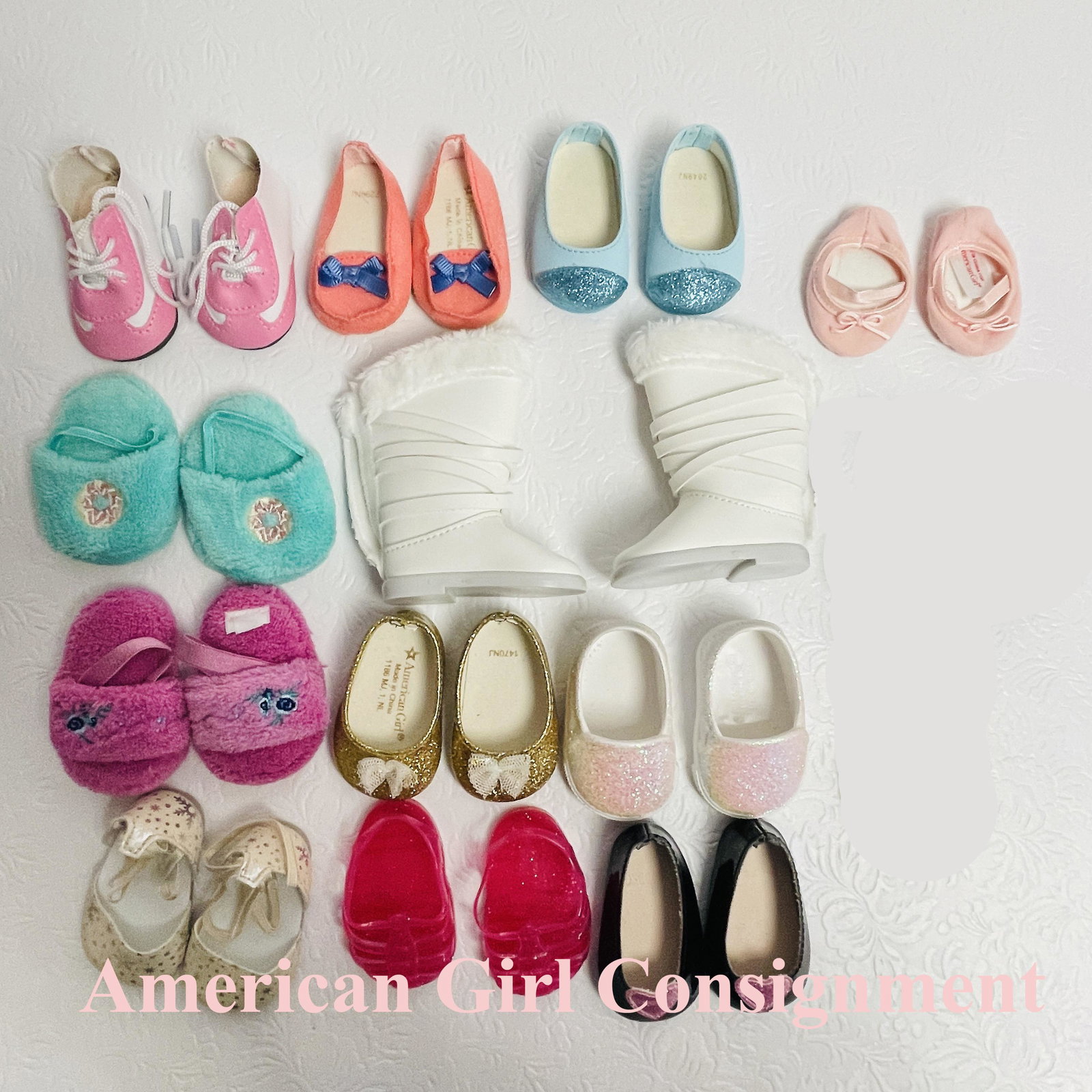 American Girl Doll Large Collection Truly Me Shoes and Boots: American Girl Doll Large Collection Truly Me Shoes and Boots ------------------ please review all pictures carefully because they are part of the description and show condition issues if any ---------