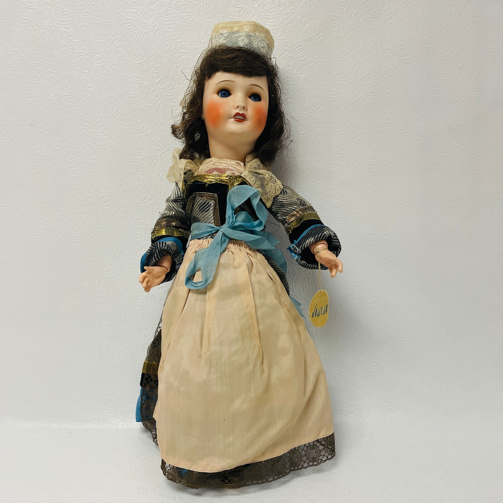 Doll with Jumeau Paris tag (1 of 9)
