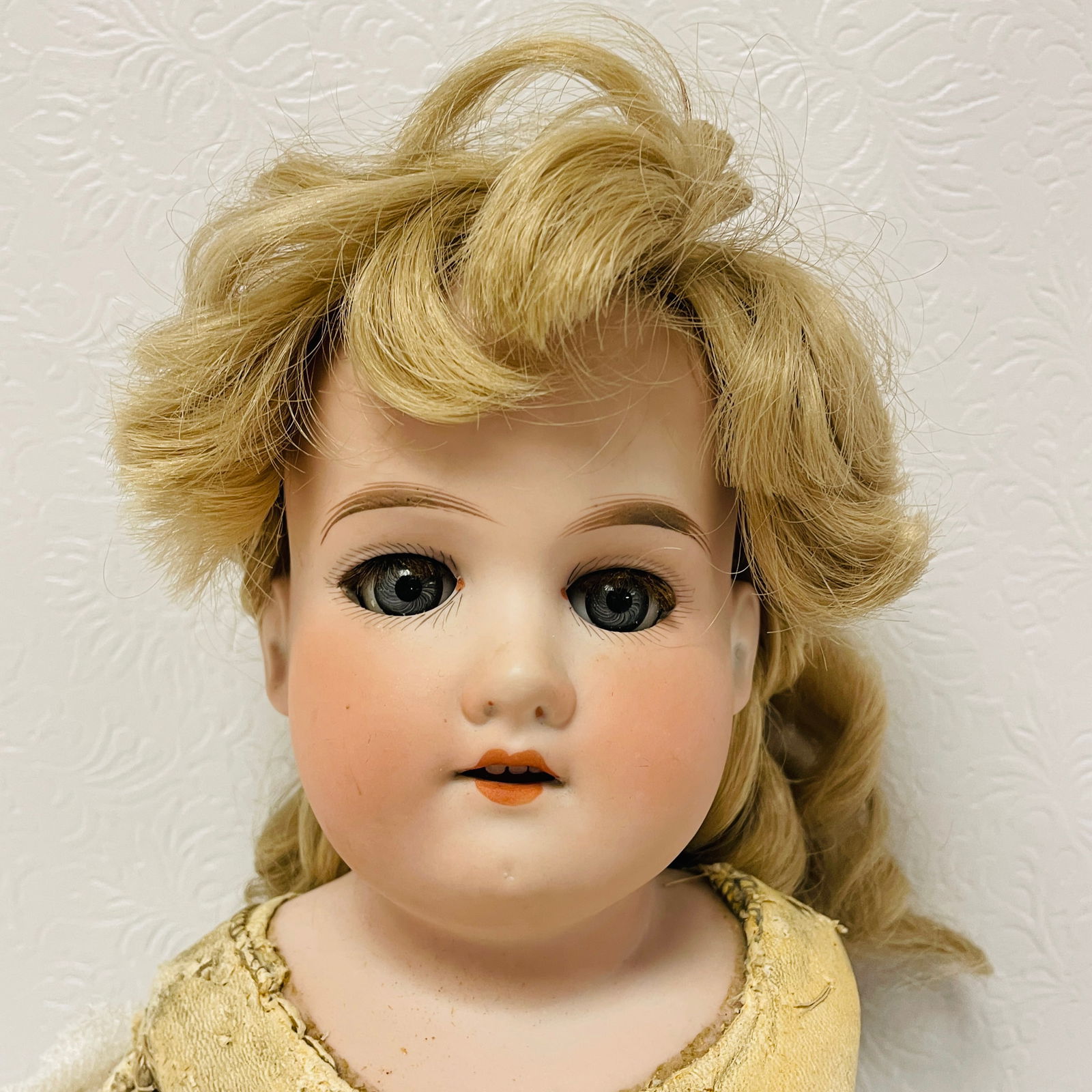 Antique German Bisque Shoulder head Doll 370 (1 of 14)