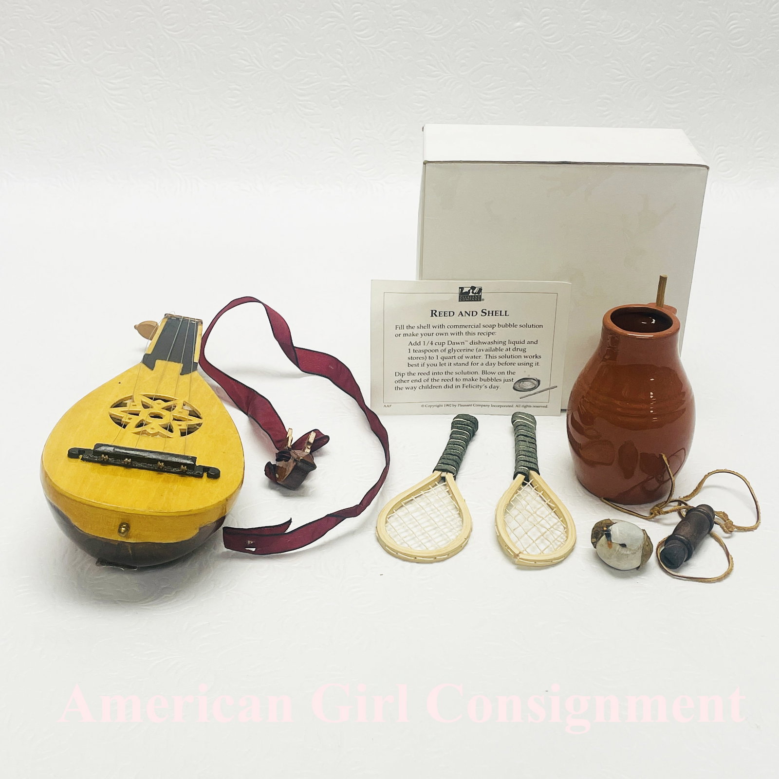 American Girl Doll Felicity Plantation Play Set and Guitar I (1 of 5)