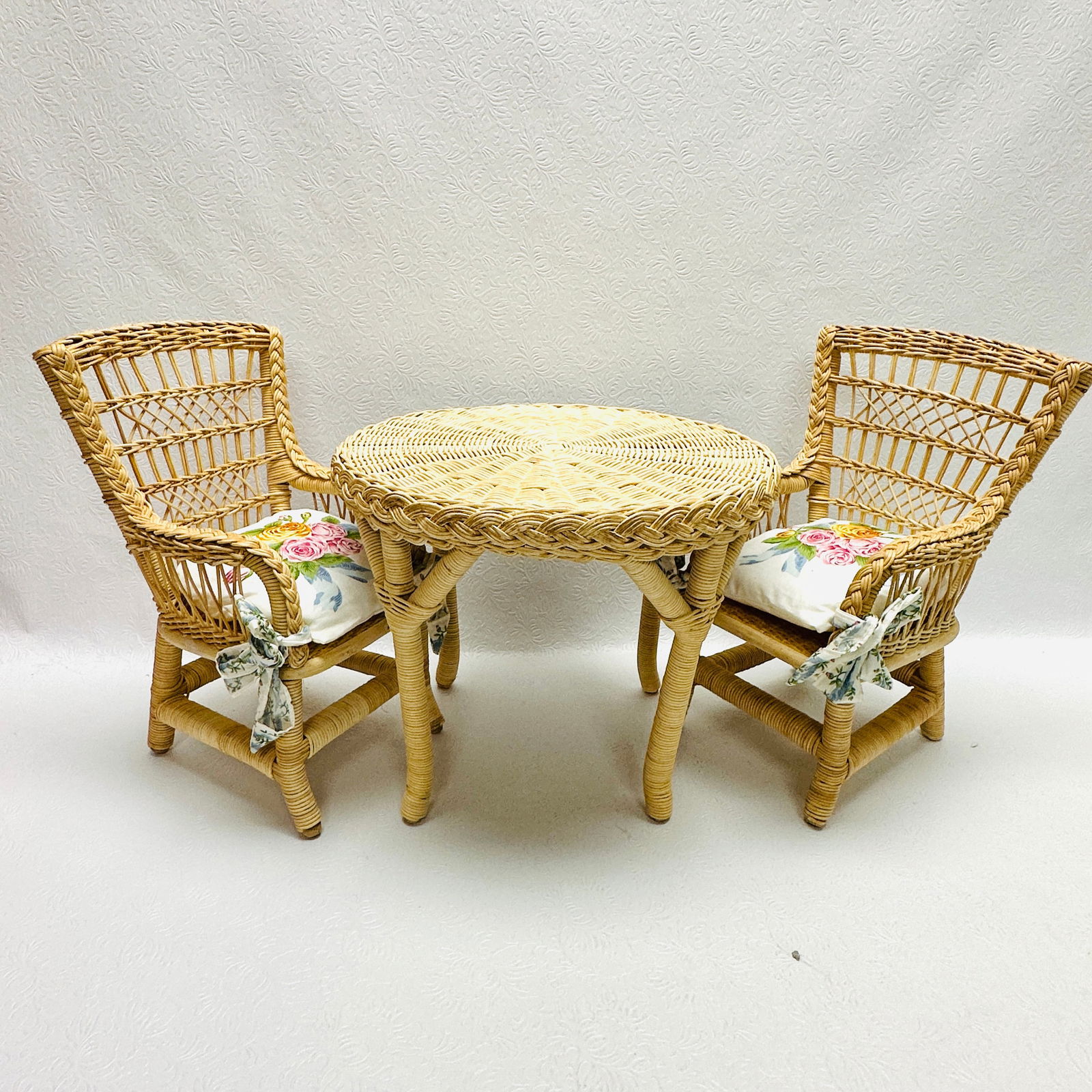 American Girl Doll Samantha Victorian Wicker Table and Chairs (1 of 3)