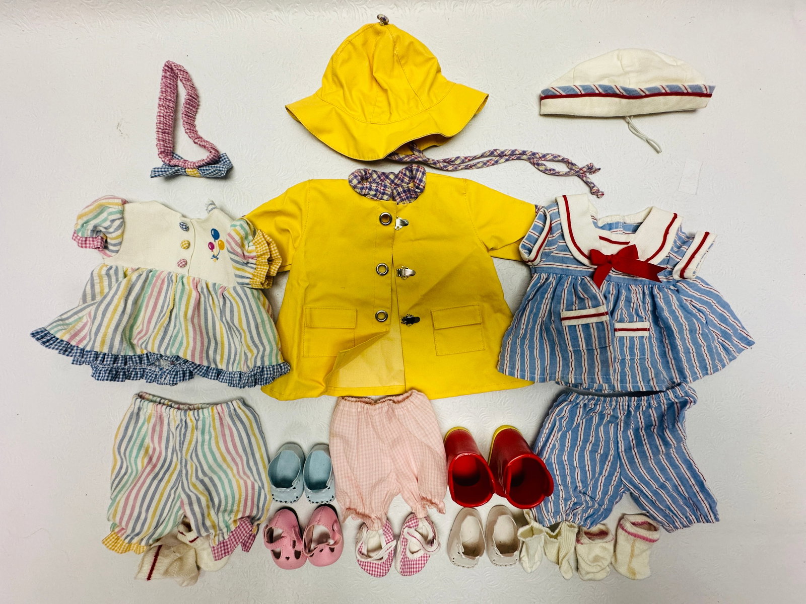 American Girl Bitty Baby Doll Clothes and Accessories: American Girl Bitty Baby Doll Clothes and Accessories ------------------ please review all pictures carefully because they are part of the description and show condition issues if any ----------------