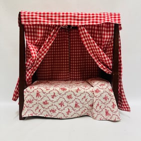 American Girl Doll Felicity Bed and Bedding