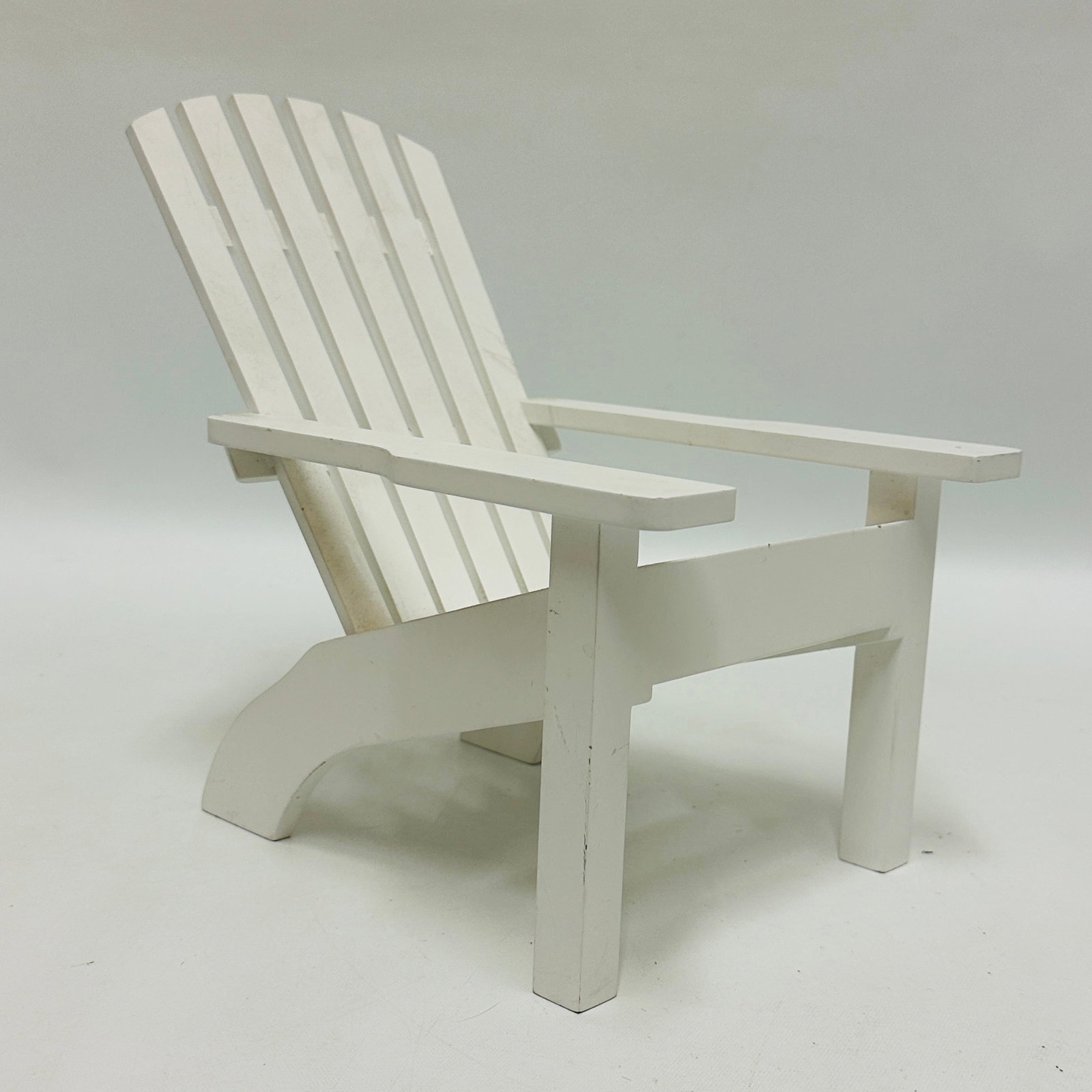 American Girl Doll Adirondack Chair: American Girl Doll Adirondack Chair ------------------ please review all pictures carefully because they are part of the description and show condition issues if any ------------------ please consider