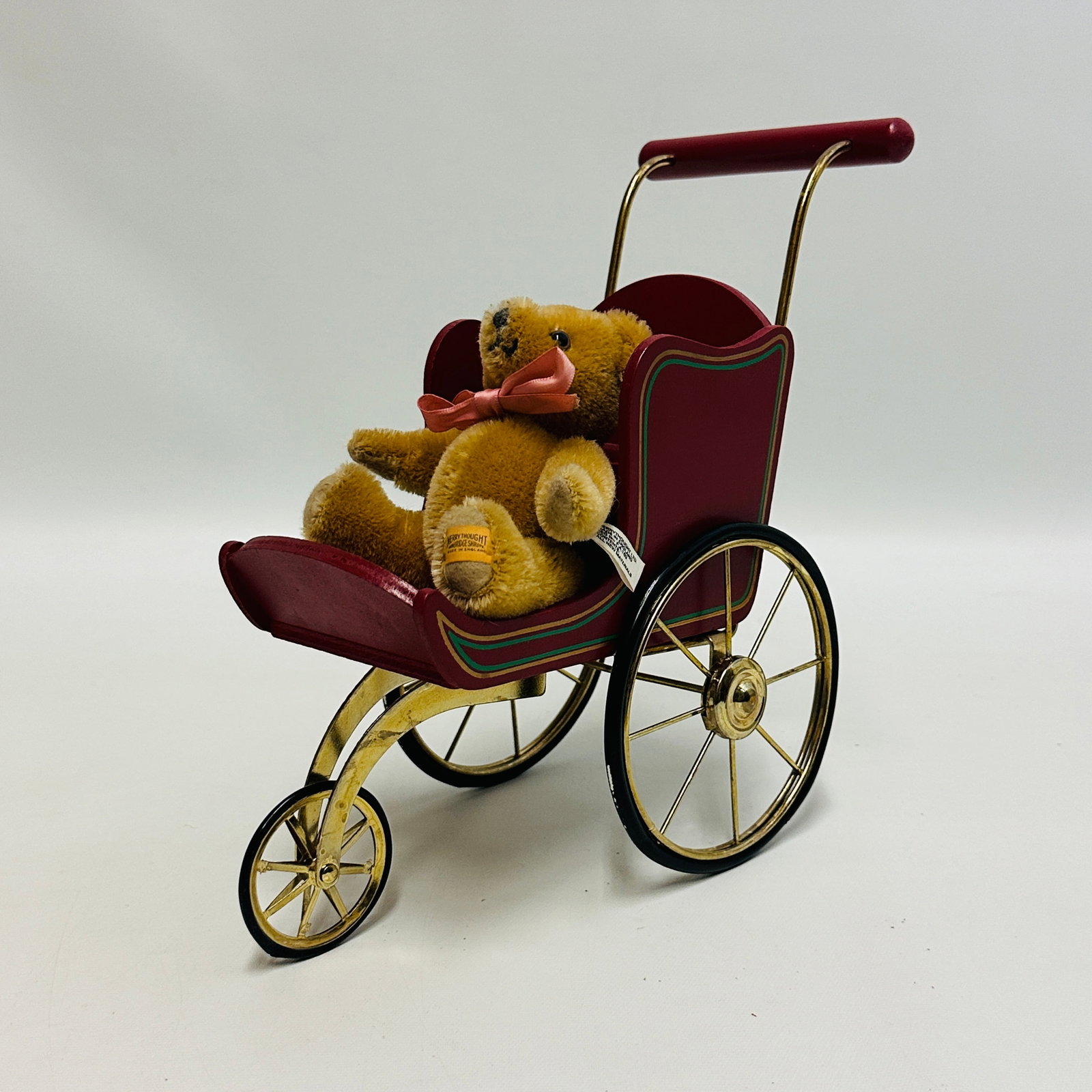 American Girl Doll Samantha Elegant Doll Pram and Mohair Teddy Bear: American Girl Doll Samantha Elegant Doll Pram and Mohair Teddy Bear ------------------ please review all pictures carefully because they are part of the description and show condition issues if any --