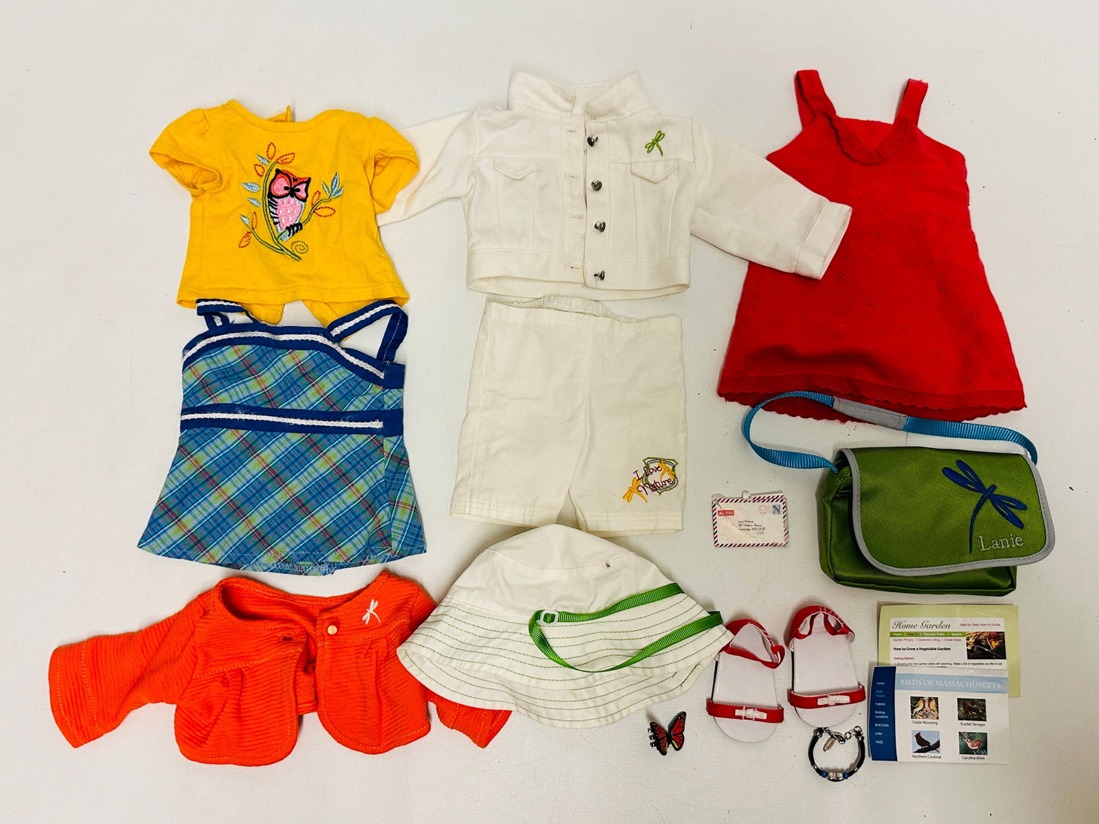 American Girl Doll Lanie Clothes Grouping: American Girl Doll Lanie Clothes Grouping ------------------ please review all pictures carefully because they are part of the description and show condition issues if any ------------------ please co