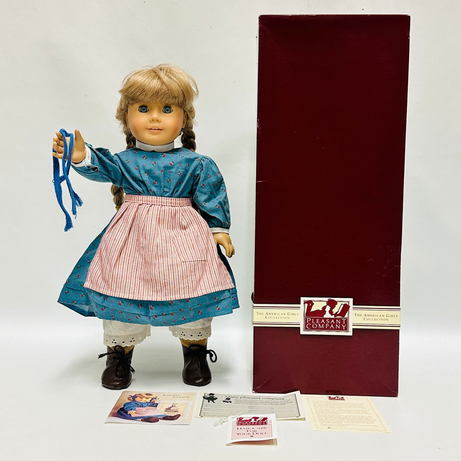Pleasant Company American Girl Kirsten Larson Doll with Box: Pleasant Company American Girl Kirsten Larson Doll with Box ------------------ please review all pictures carefully because they are part of the description and show condition issues if any ----------