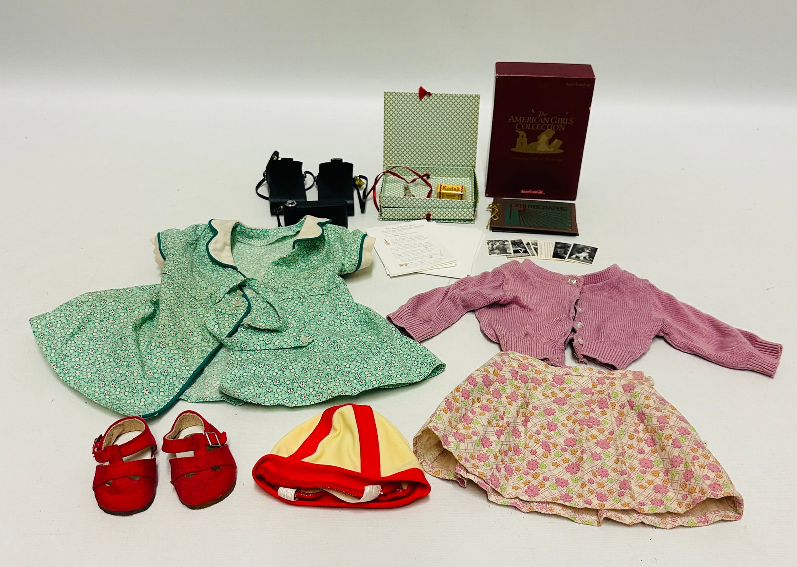 American Girl Doll Kit Clothing and Accessories Collection: American Girl Doll Kit Clothing and Accessories Collection ------------------ please review all pictures carefully because they are part of the description and show condition issues if any -----------