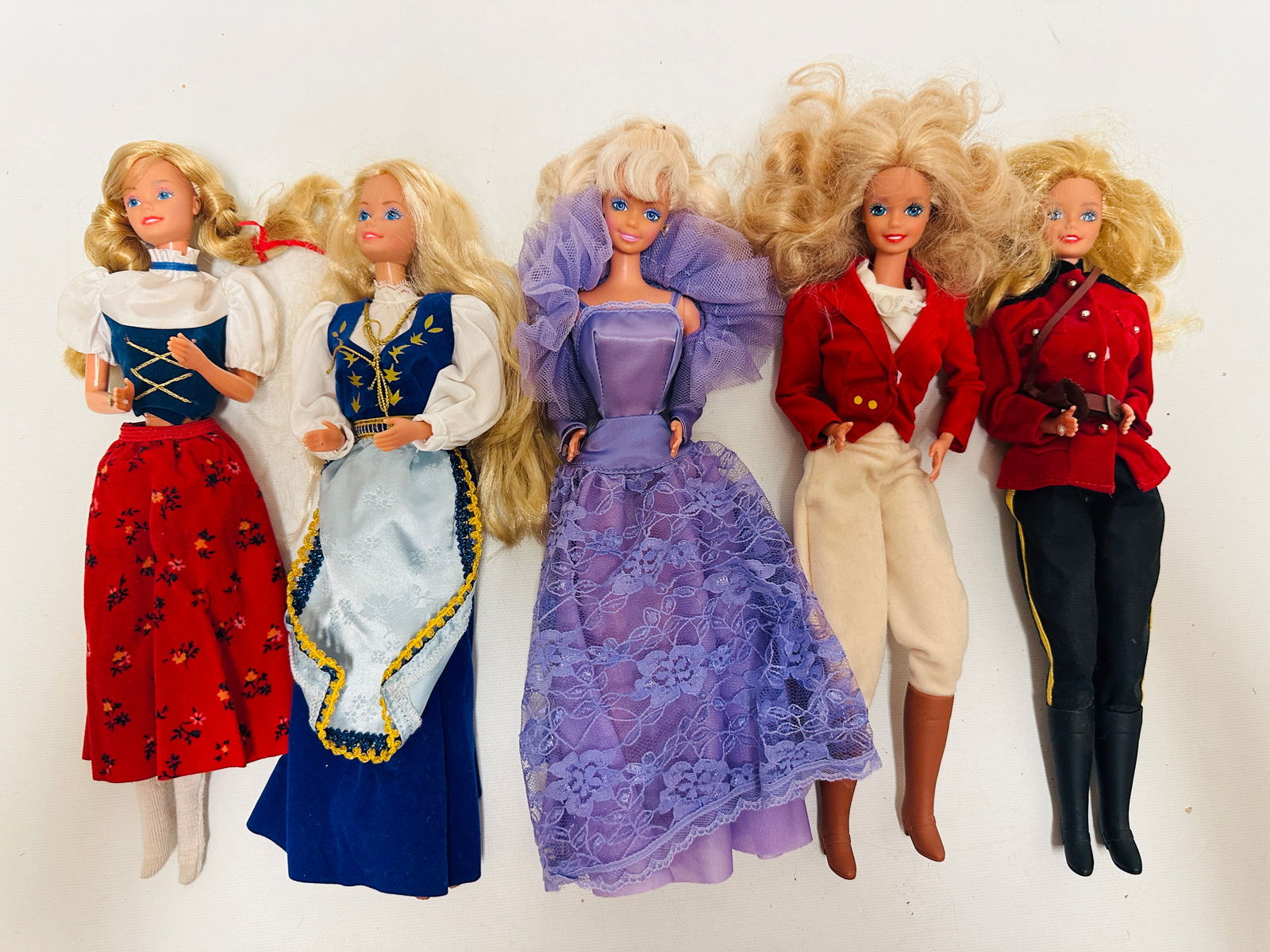Group of Five Vintage Barbie Dolls (1 of 11)