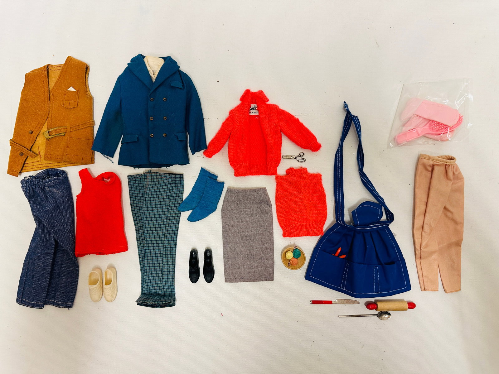 Vintage Barbie Ken Doll Clothes, Shoes and Accessories (1 of 8)