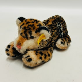Steiff reclining Leopard