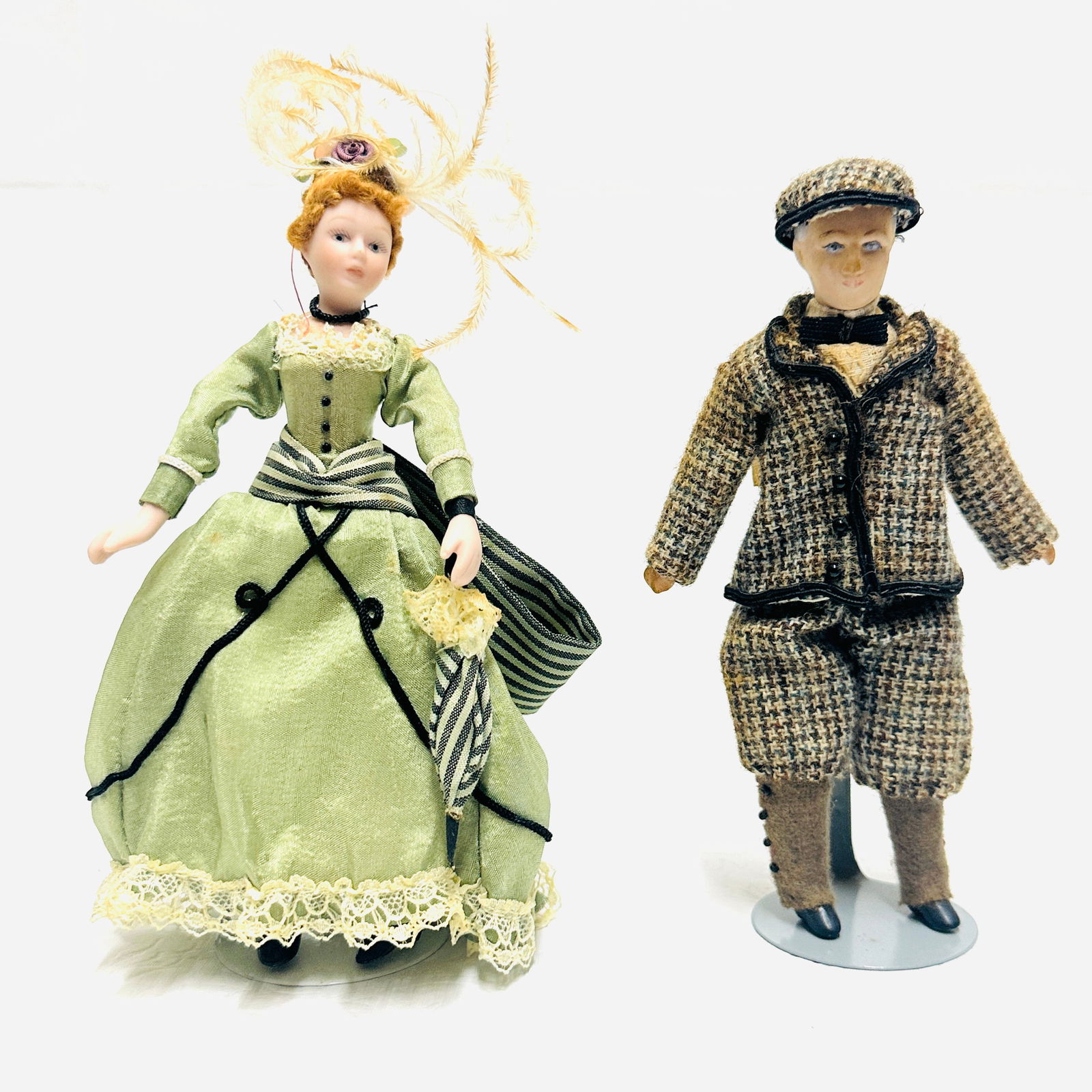 Two Dollhouse Dolls, Lord and Lady of Hazard Hall (1 of 12)