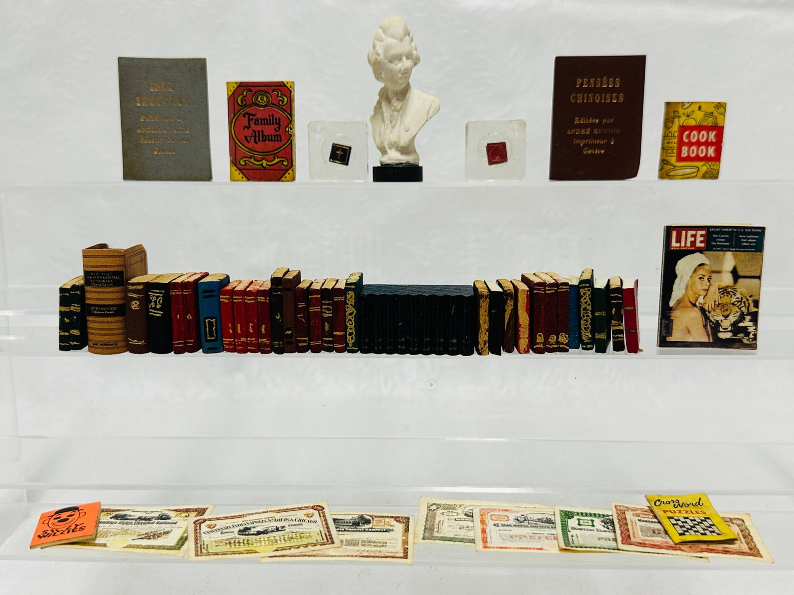 Large Collection of Miniature Books and Ceramic Bust: Large Collection of Miniature Books and Ceramic Bust ------------------ please review all pictures carefully because they are part of the description and show condition issues if any -----------------