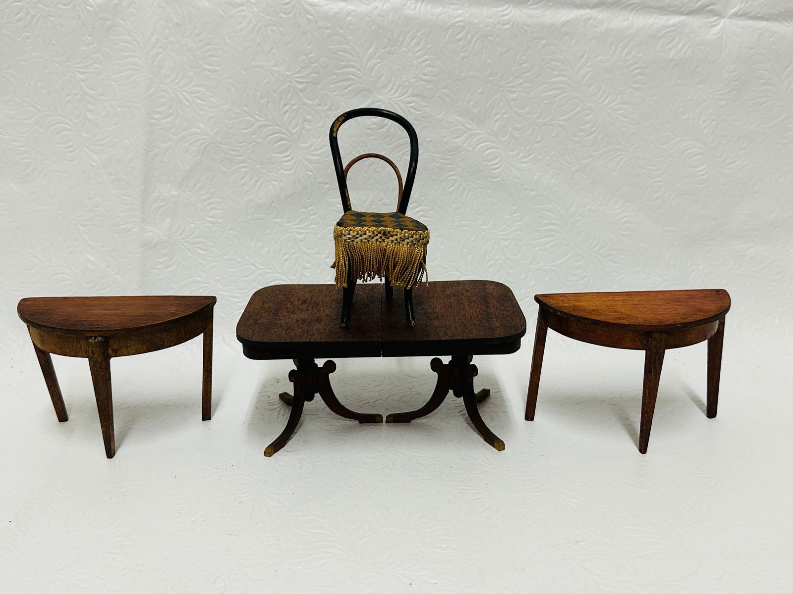 Duncan Phyfe Table, Demilune Tables and Chair: Dollhouse Miniatures, Duncan Phyfe Dining Room Table, Demilune Tables and Chair ------------------ please review all pictures carefully because they are part of the description and show condition issu