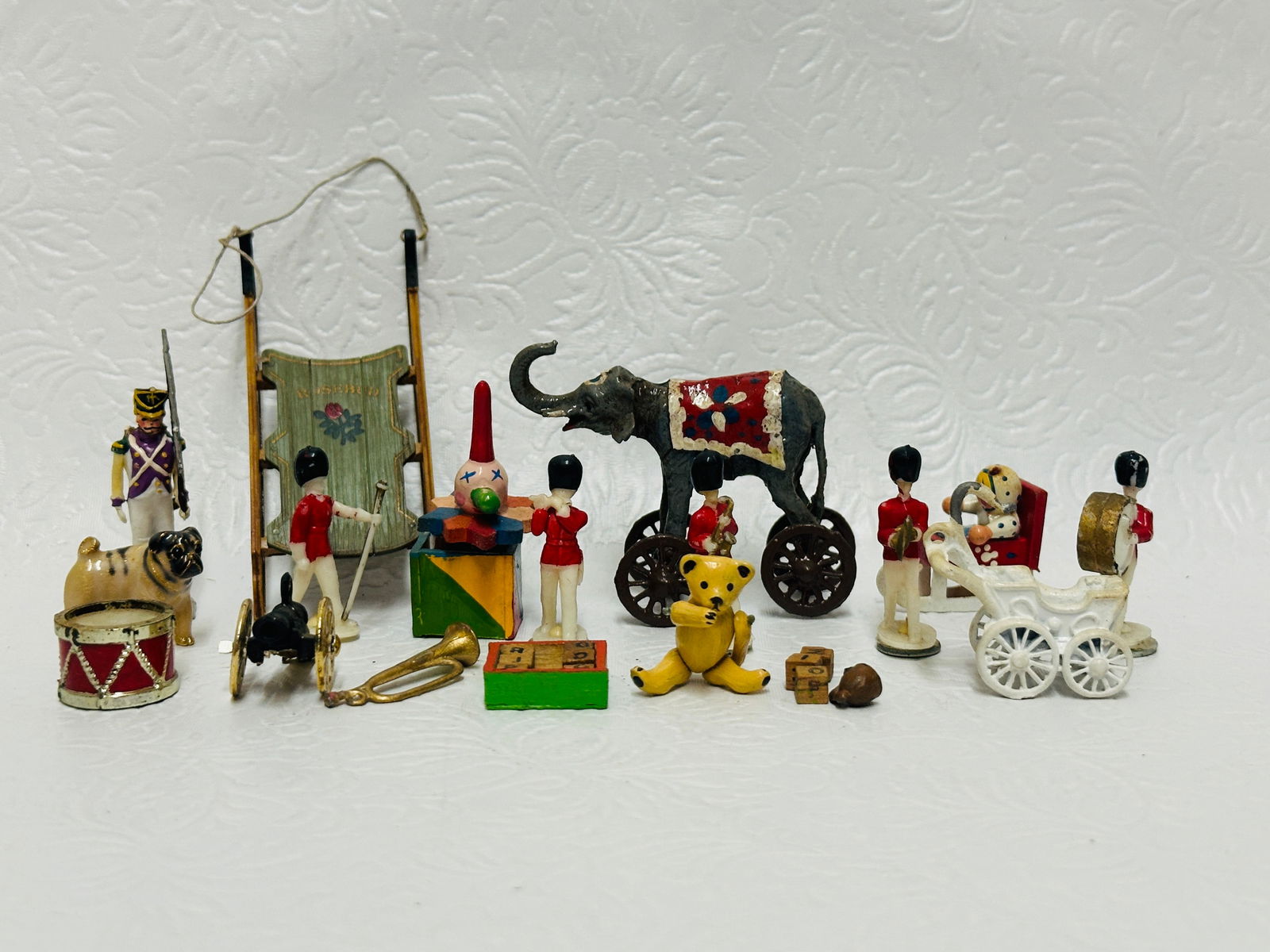 Collection of Nursery props and Play Toys (1 of 5)