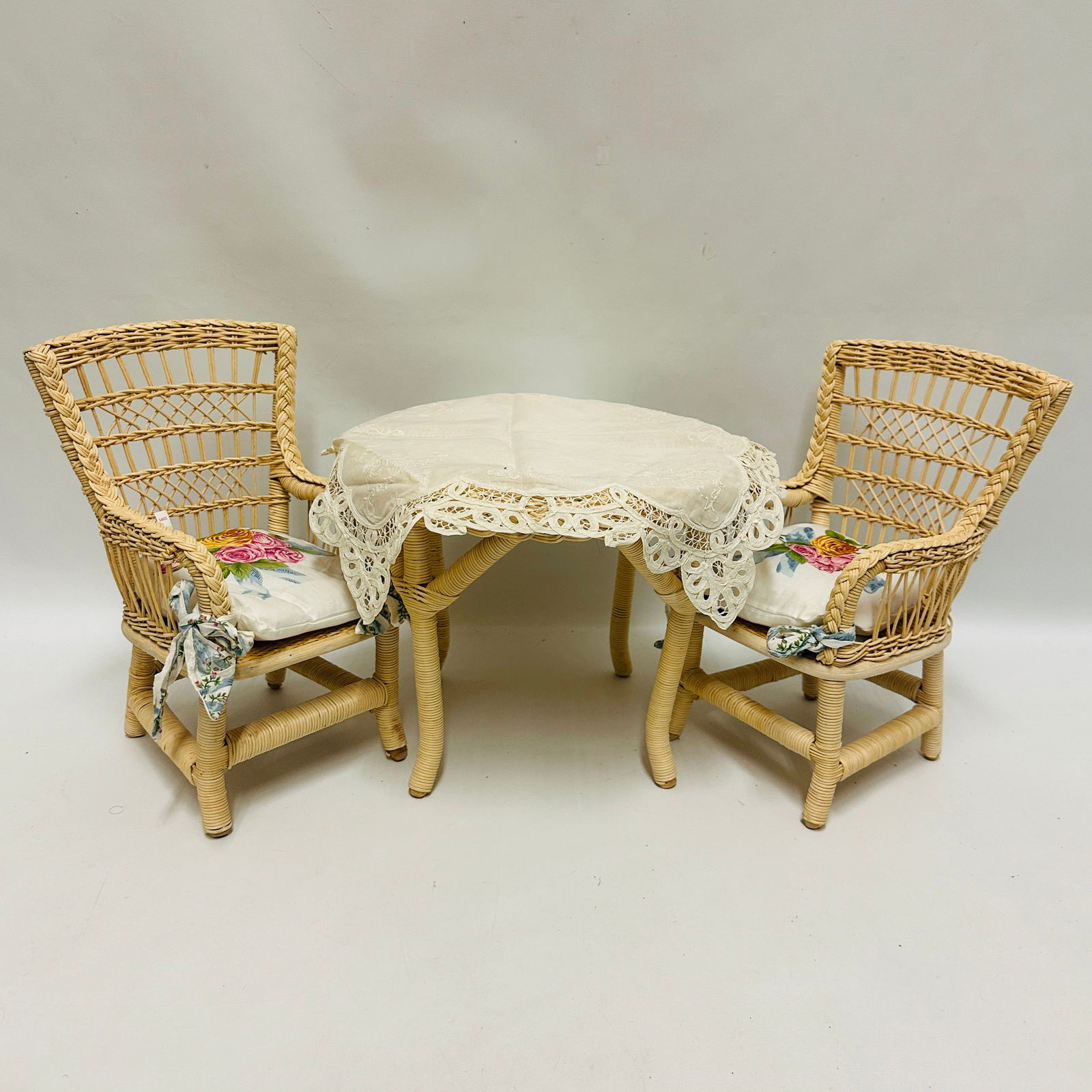 American Girl Doll Samantha Victorian Wicker Table and Chairs (1 of 5)