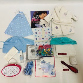 American Girl Doll Truly Me Robe, Hair and Salon Accessories
