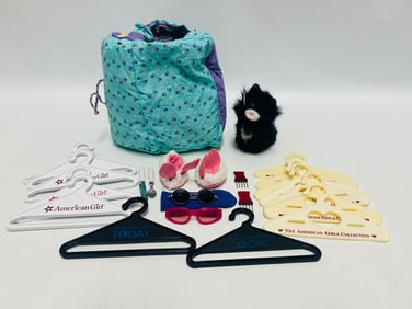 American Girl Doll Pet House, Licorice and Hangers