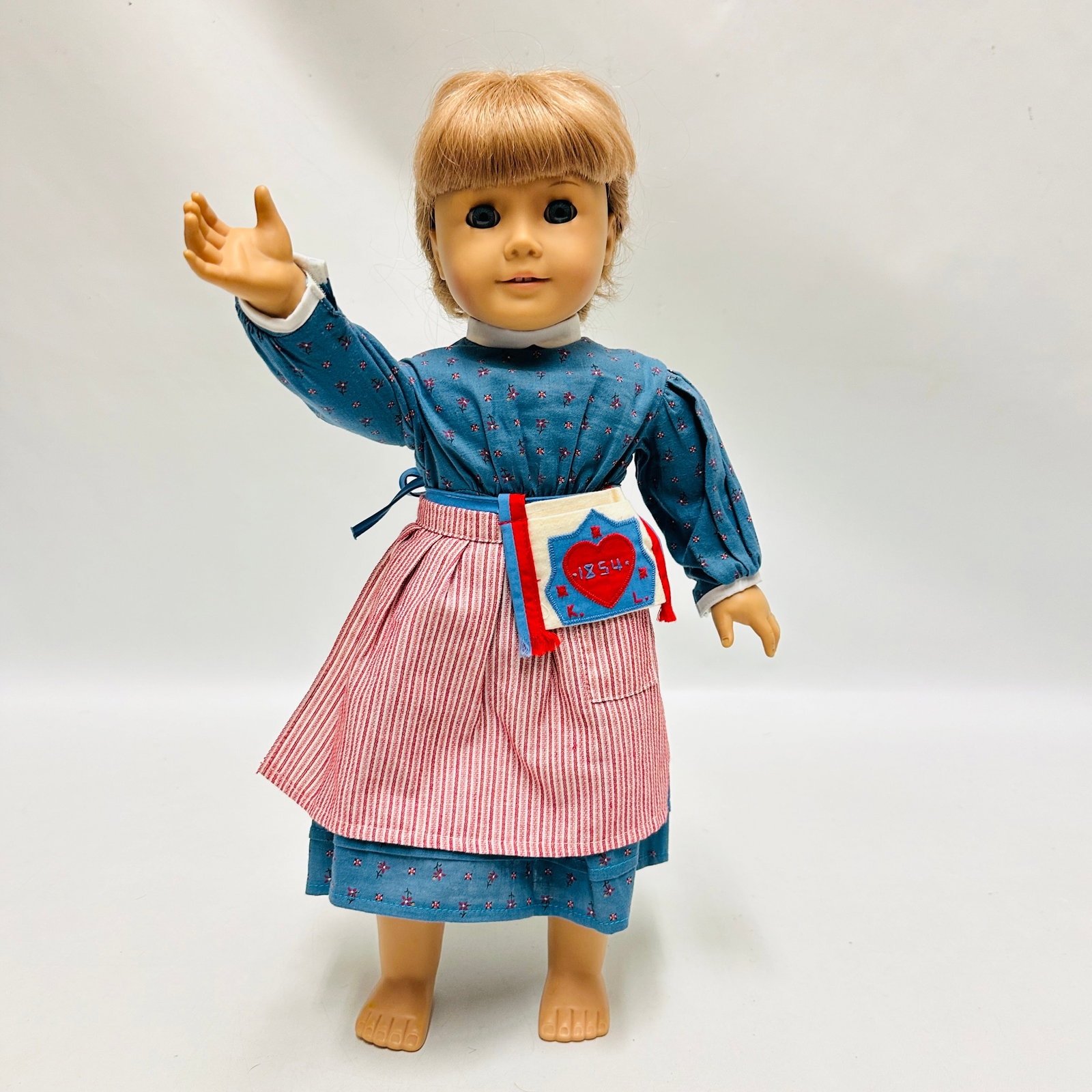 American Girl Doll Kirsten Larson: American Girl Doll Kirsten Larson ------------------ please review all pictures carefully because they are part of the description and show condition issues if any ------------------ please consider t