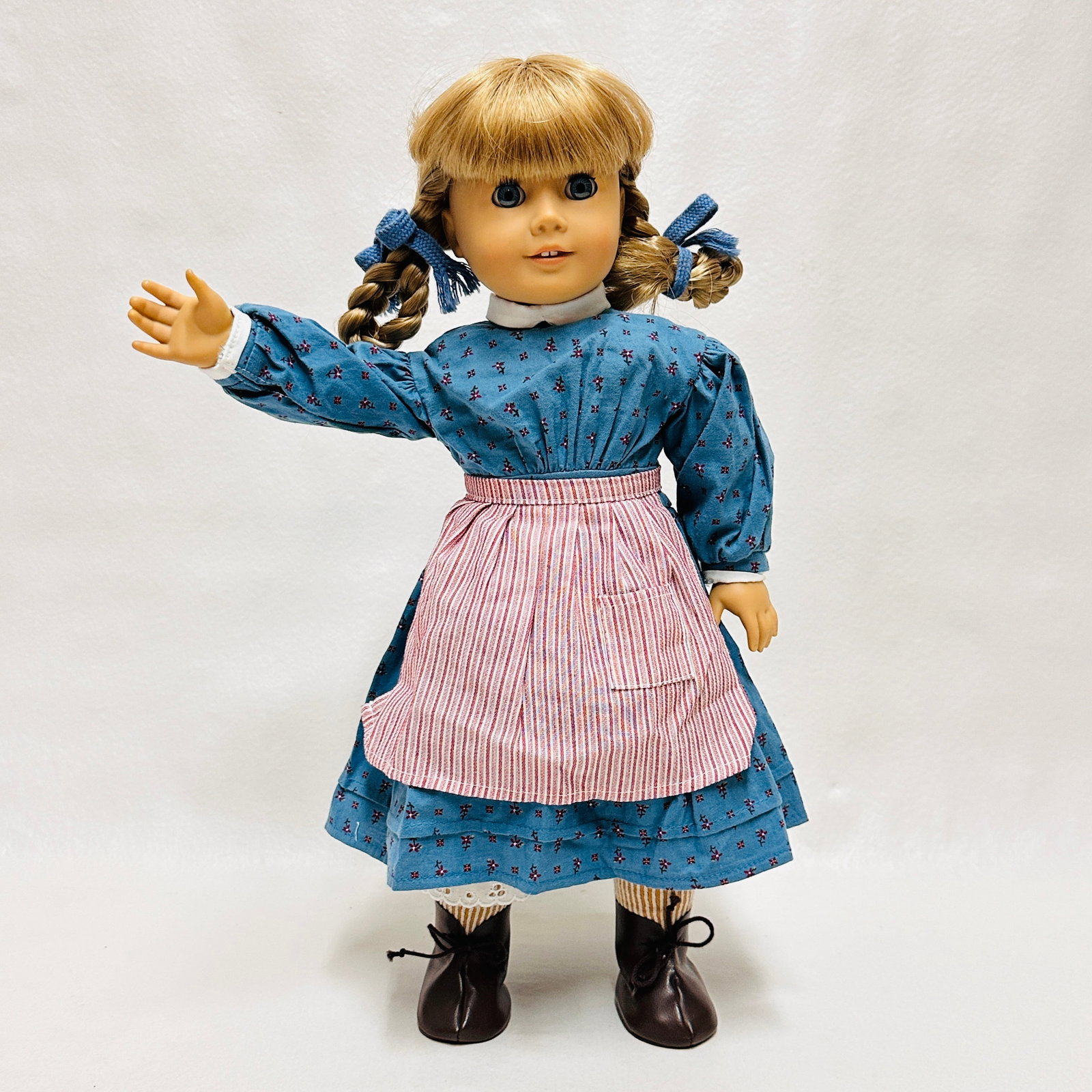 American Girl Doll Kirsten Larson: American Girl Doll Kirsten Larson ------------------ please review all pictures carefully because they are part of the description and show condition issues if any ------------------ please consider t