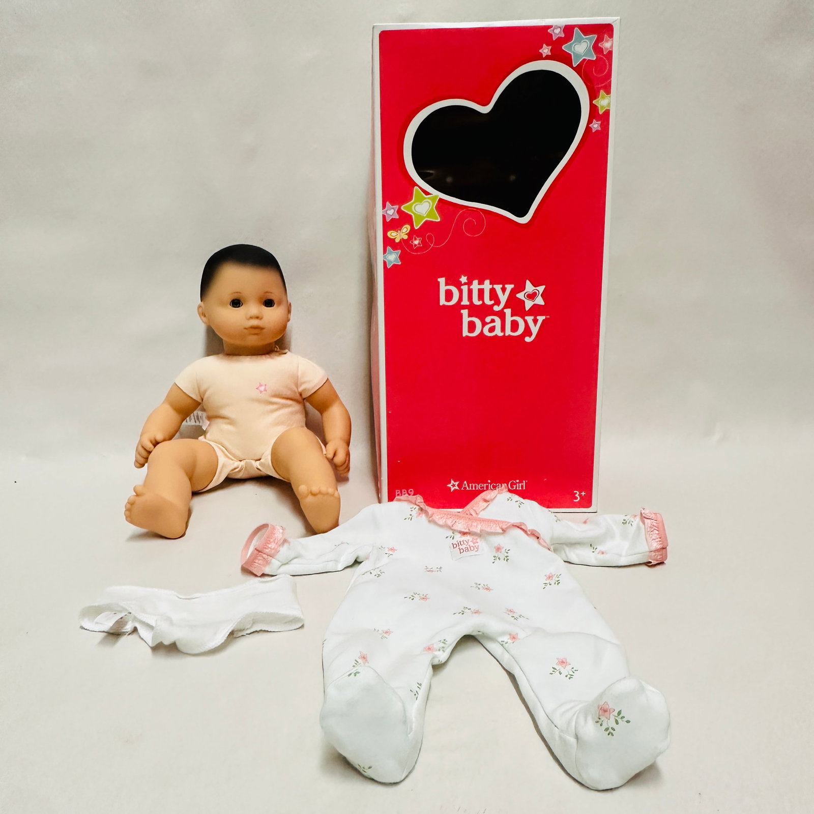 American Girl Bitty Baby Doll with Box: American Girl Bitty Baby Doll with Box ------------------ please review all pictures carefully because they are part of the description and show condition issues if any ------------------ please consi
