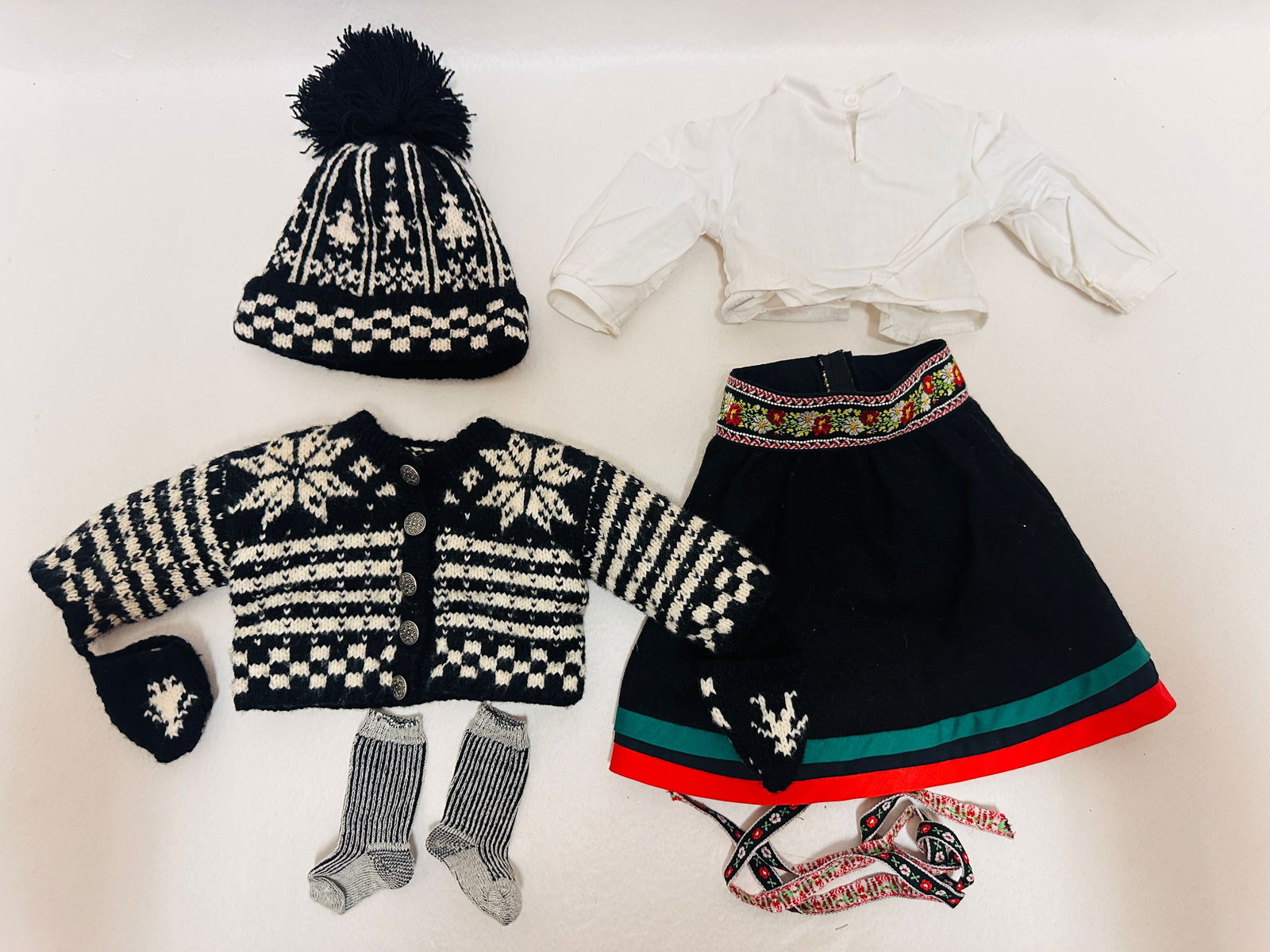 American Girl Doll Kirsten Winter Skirt, Blouse and Hand Knit Woolens: American Girl Doll Kirsten Winter Skirt, Blouse and Hand Knit Woolens ------------------ please review all pictures carefully because they are part of the description and show condition issues if any