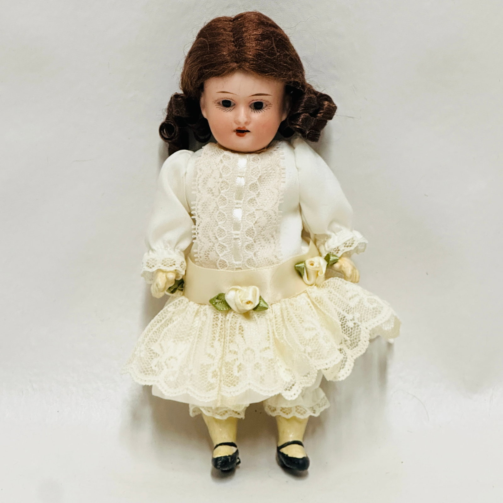 Schoenau Hoffmeister Bisque Head Doll: dark brown fixed eyes, open mouth with teeth, replaced wig, replaced clothing, composition body with painted shoes, Schoenau Hoffmeister Bisque Head Doll, Porzellanfabrik Burggrub (PB) ---------------