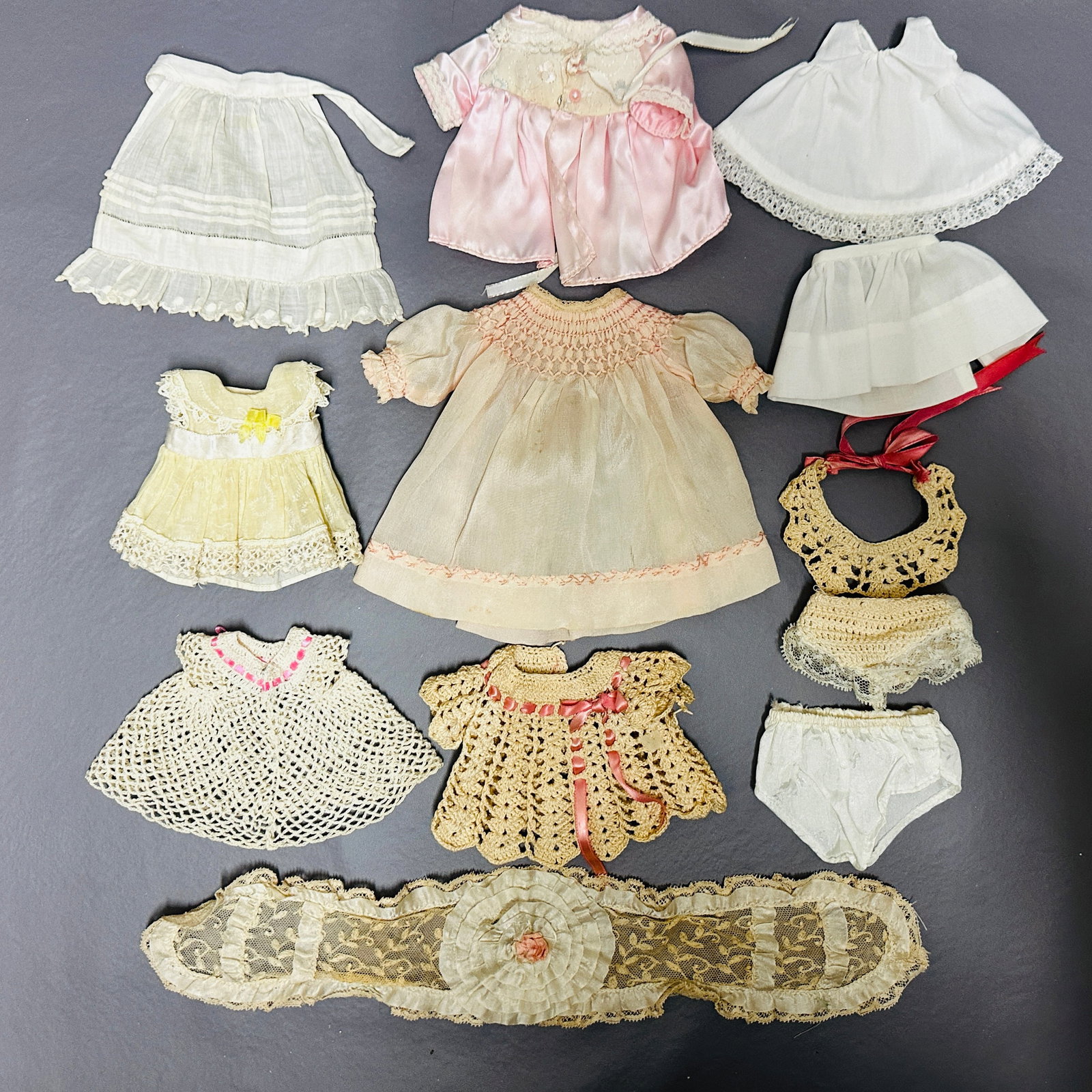 Collection of Antique and Vintage Doll Clothes: Collection of Antique and Vintage Doll Clothes ------------------ please review all pictures carefully because they are part of the description and show condition issues if any ------------------ plea