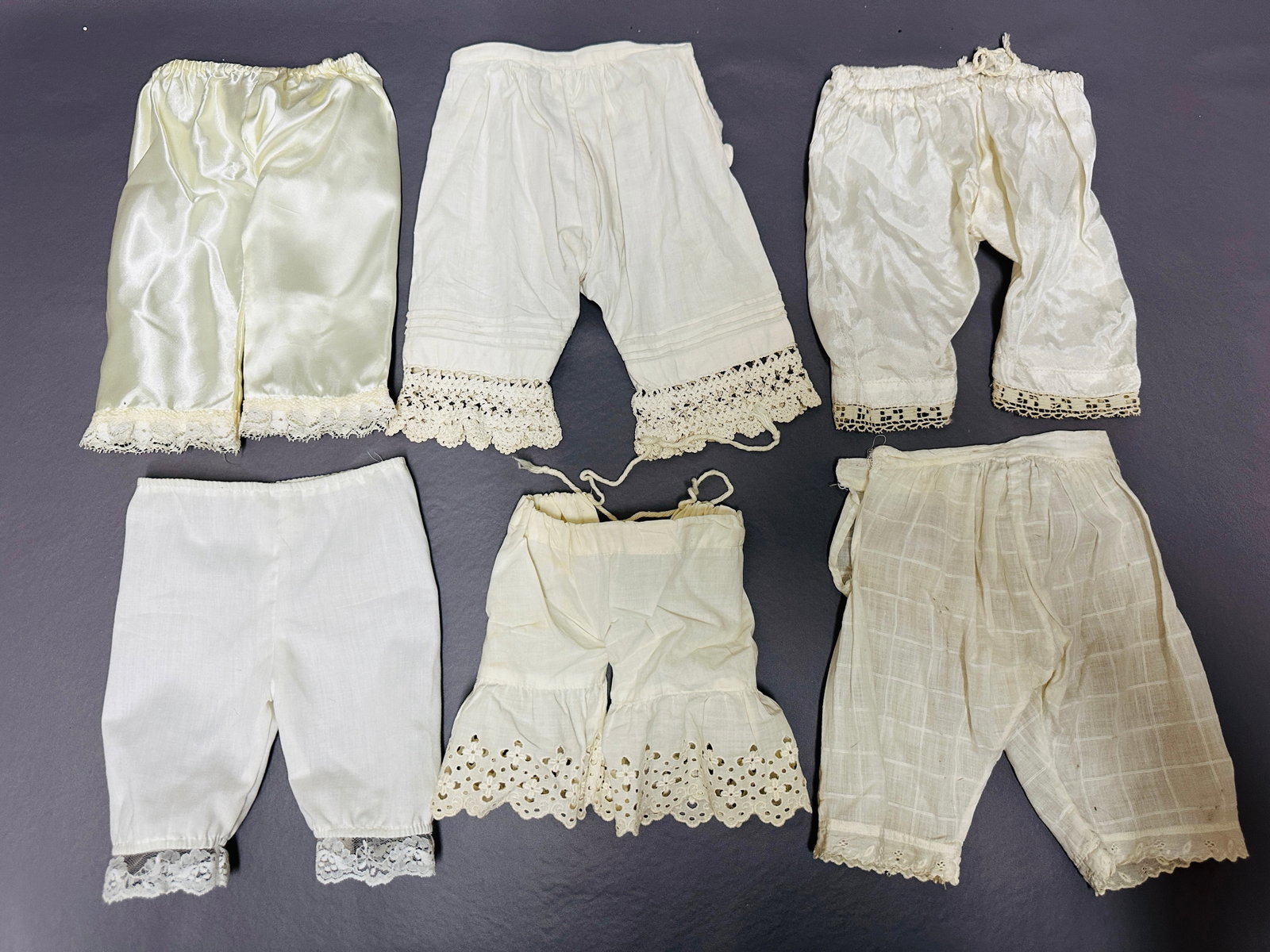 Antique and Vintage Doll Bloomers and Pantaloons: Antique and Vintage Doll Bloomers and Pantaloons ------------------ please review all pictures carefully because they are part of the description and show condition issues if any ------------------ pl