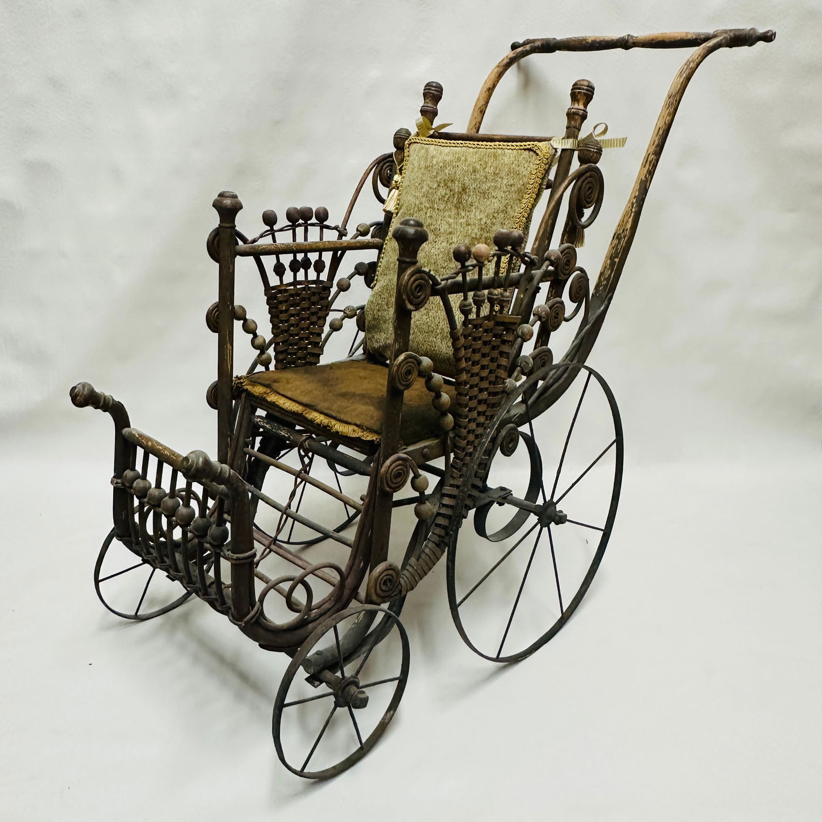 Antique Victorian Stick and Ball Wicker Baby or Doll Carriage (1 of 11)