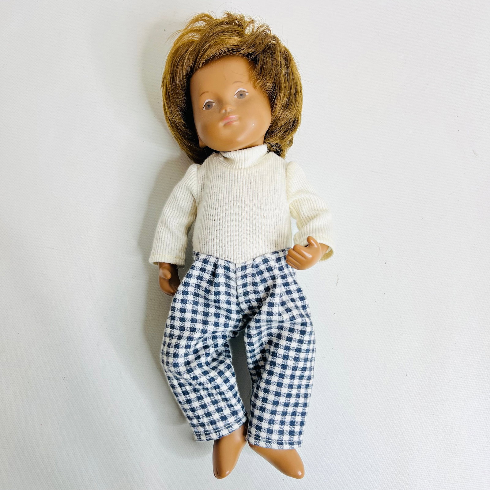 Sasha Baby Doll with Brown Hair: Sasha Baby Doll with Brown Hair ------------------ please review all pictures carefully because they are part of the description and show condition issues if any ------------------ please consider the