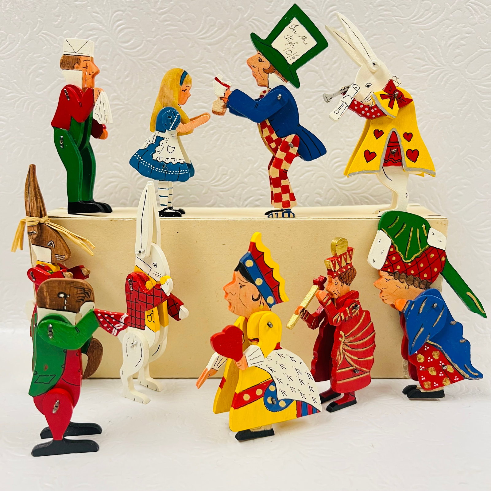 Talfourd Alice in Wonderland Wooden Figures, made in England: Vintage Talfourd Alice in Wonderland Articulated Wooden Figures, made in England ------------------ please review all pictures carefully because they are part of the description and show condition iss